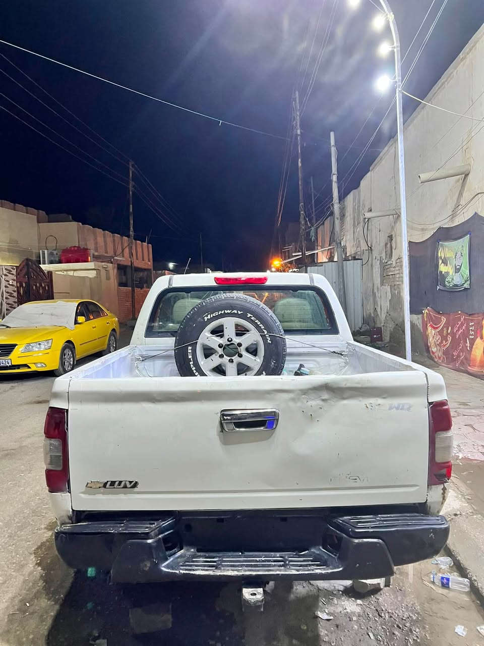 سلام عليكم بيكم شوفر ليت لوف مزاد وزارة الداخلية محوه ففتي 3000نقصه بس تبريد
البيع وإذا  مروس عادي مكانه واسط الكوت 
رقم

‭***********‬
