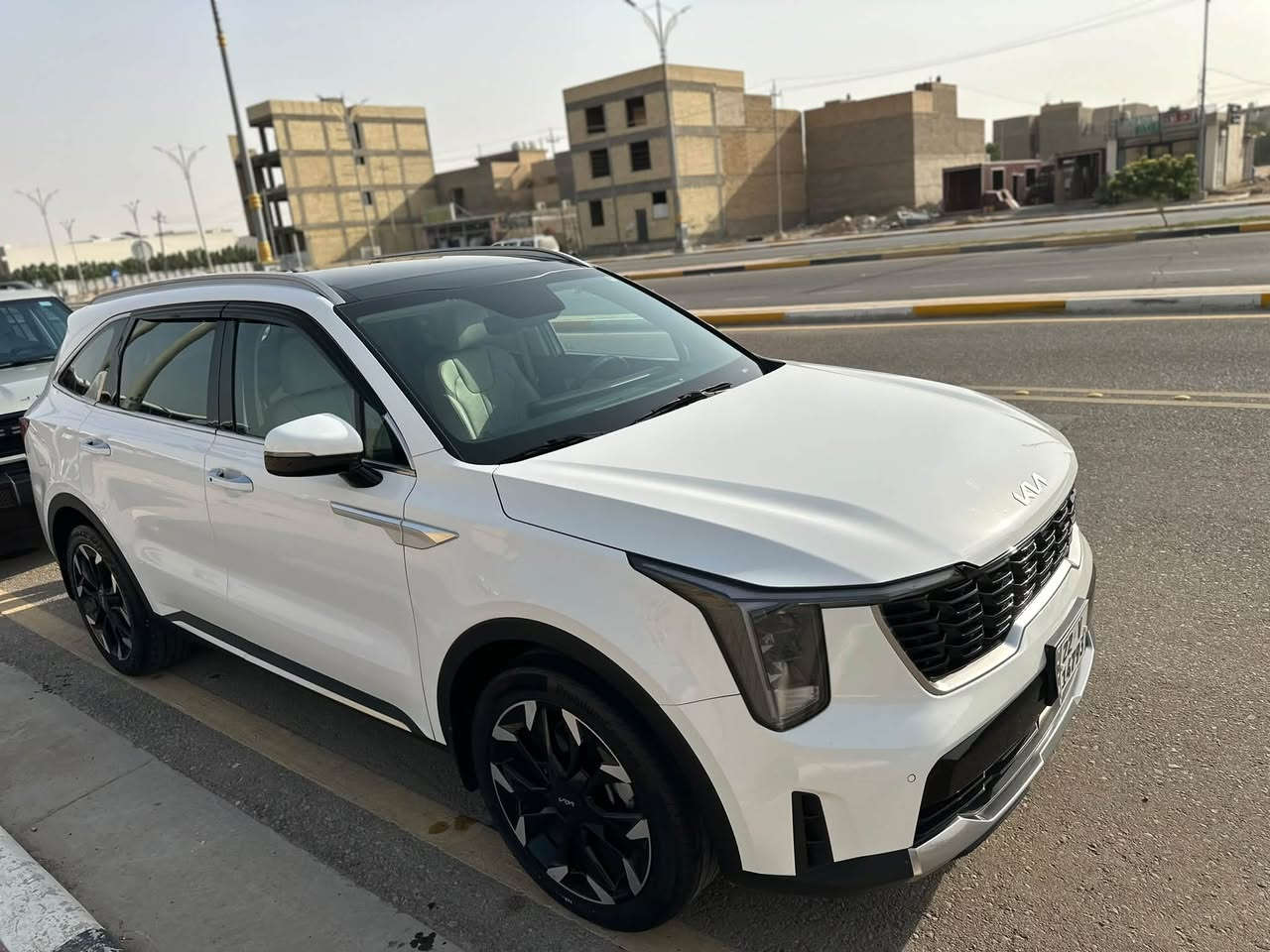 سورنتو ٢٥ • بصمة • ٧ راكب
