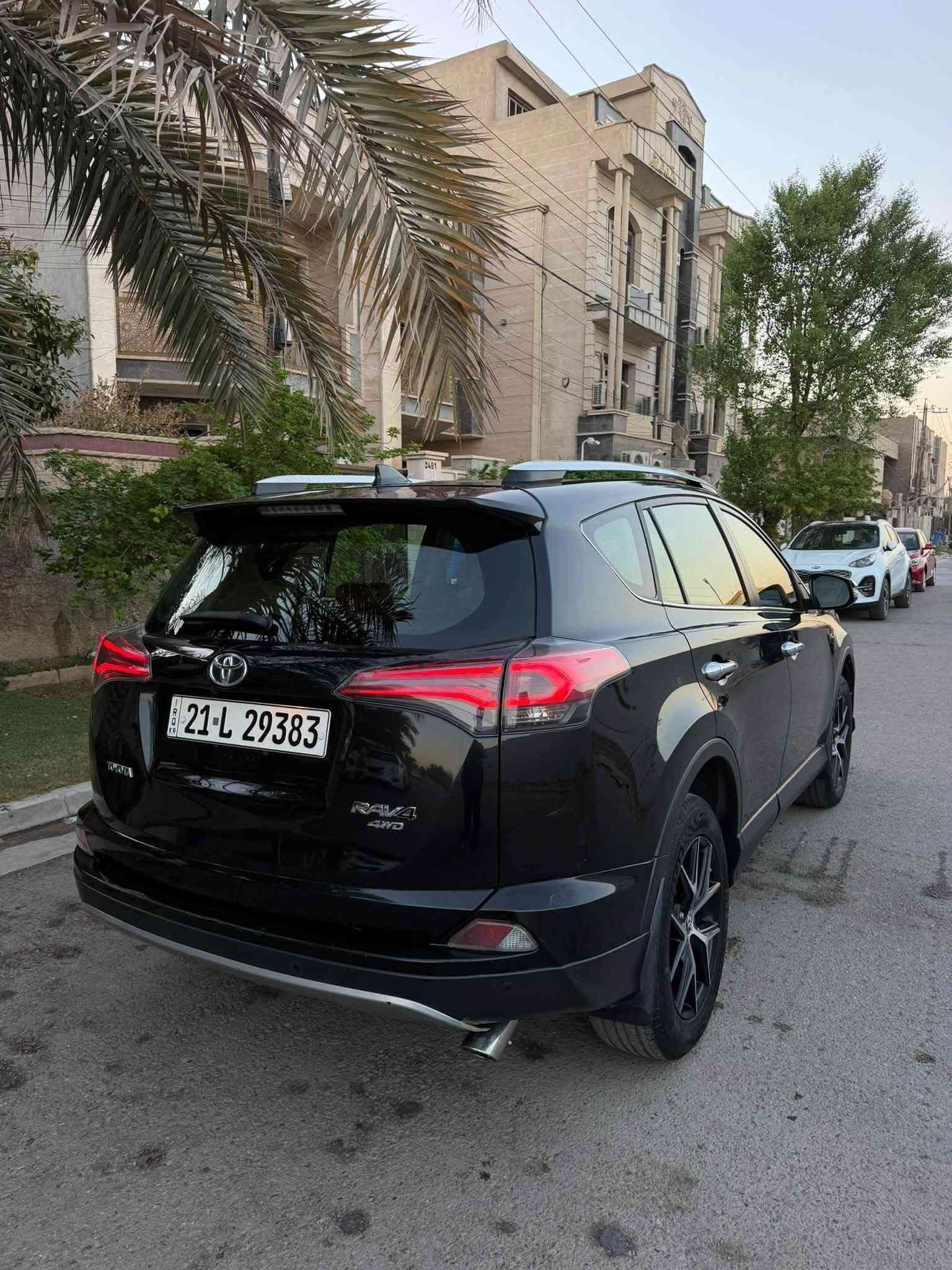راف فور 2018خليجيه كفاله عامه من الصبغ والبارد عدا الجاملغ الامامي الايسر بي شويه بارد فول مواصفات داخل قيسي وفتحه وبصمه وبعد هواي مواصفات رقم سليمانيه الجديد السعر 188وبيها مجال مكاني السيديه
***********
