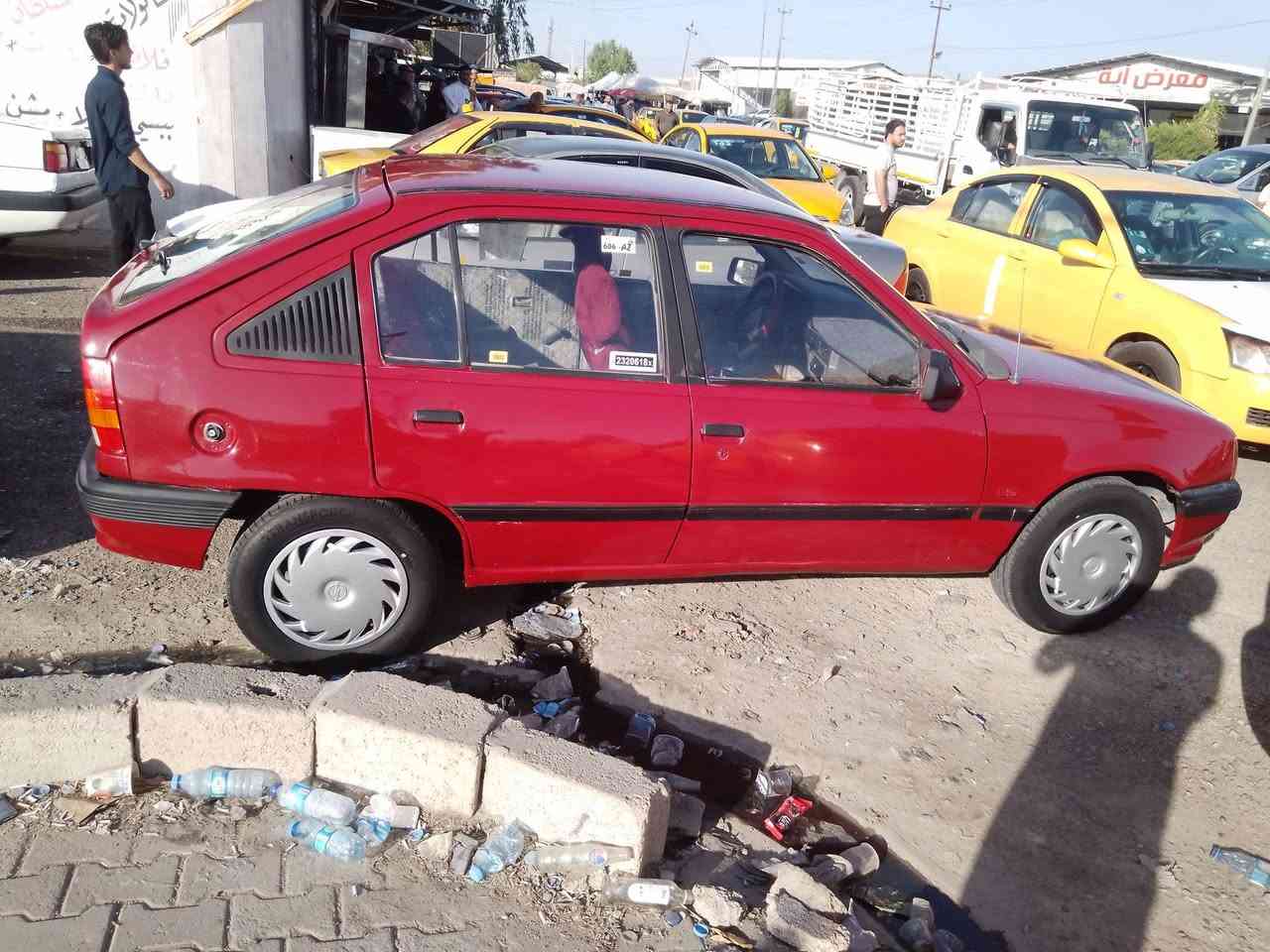 مكلف بلنشر اوبل كاديت ماسحه حجم المحرك 16 مصرف جداحه بلبانزين يعني شنو تنسه من تفول  صورها كدام العين دفتر بانزين بيها بس سنويه ساقطه بل 2023 مكان كركوك 

السعر 27 بي مجال قليل  ***********
