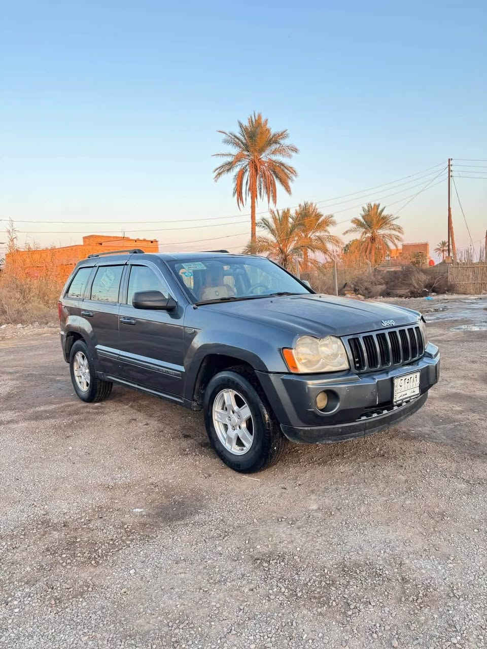 جيب شيروكي لاريدو 2007 للبيع
الموديل: جيب لاريدو (Jeep Laredo)
 سنة الصنع: 2007
 المحرك: 3.7L (تنقص 1 لتر زيت بالشهر)
 الحالة الخارجية: مصبوغة عام
 الحالة الميكانيكية: حدادية وصدر جديد بالكامل
 الرقم والسنوية: رقم بغداد / السنوية ساقطة
 المكان: ذي قار
للتواصل والاستفسار:
 رقم الهاتف: ***********
السعر : 70$
