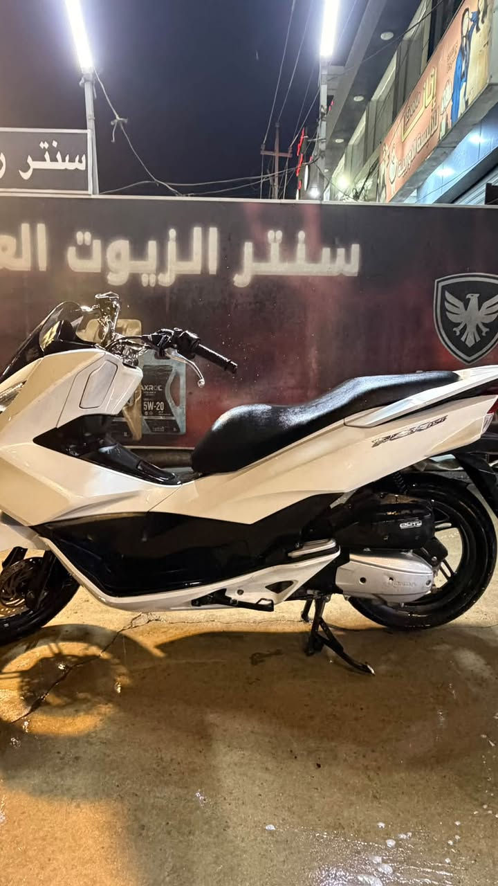 سلام عليكم 
دراجة (PSX). (جيل الثاني) 
للبيع $ 
دراجة شلعة معدل  كهربائيات كلهه شغالة 
اي نقص مابيها 
دراجة جديده ماشيه 40الف 
جيب فيتر وتعال افحص
العنوان بغداد البلديات الاستفسار ***********

