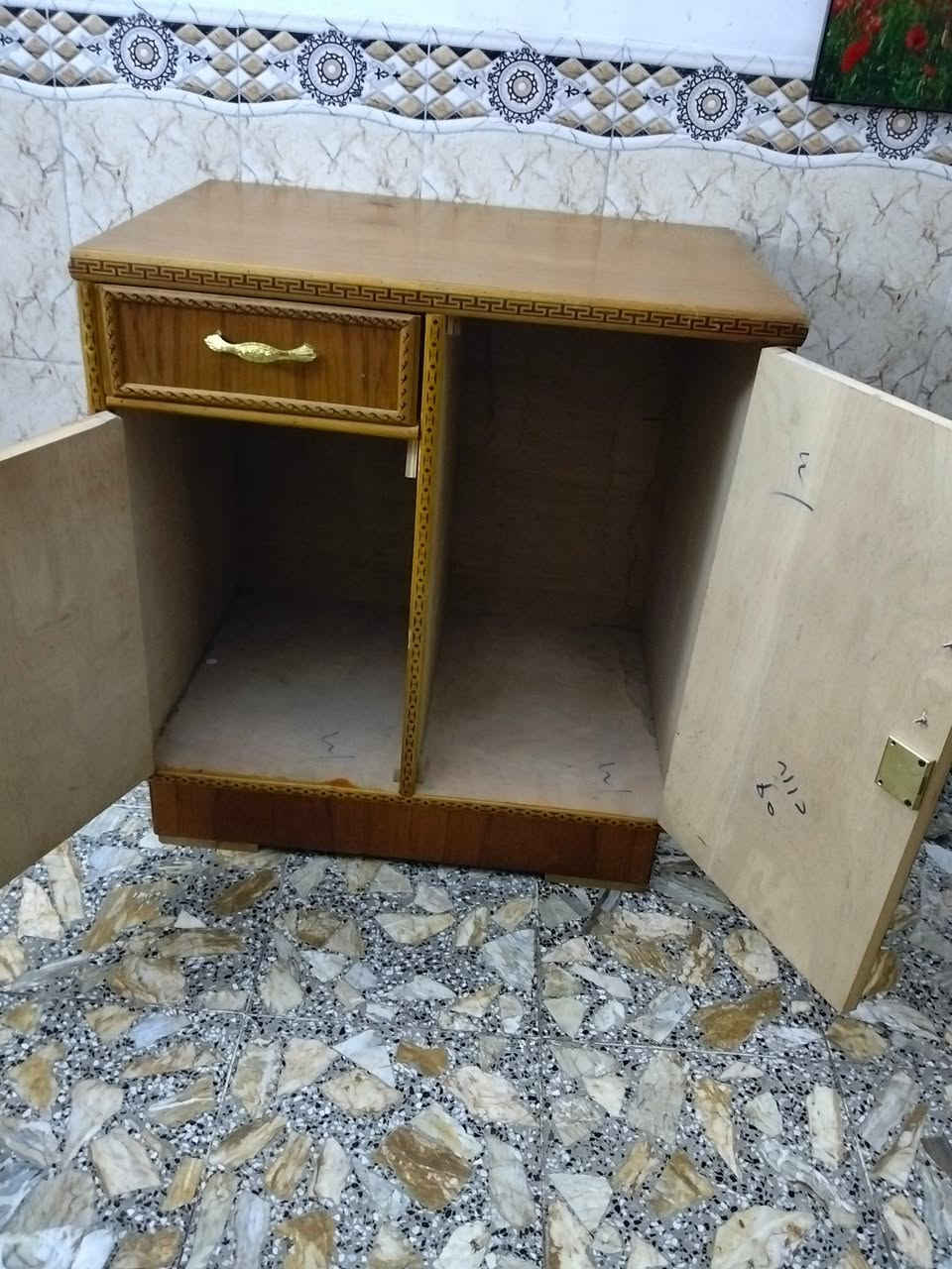 غراض للبيع نضيفه مكاني بغداد مدينة الصدر اكو خدمة توصيل ❤️🍒 لمو شراي لا يدخل خاص يتعبني رقمي واتساب ***********
