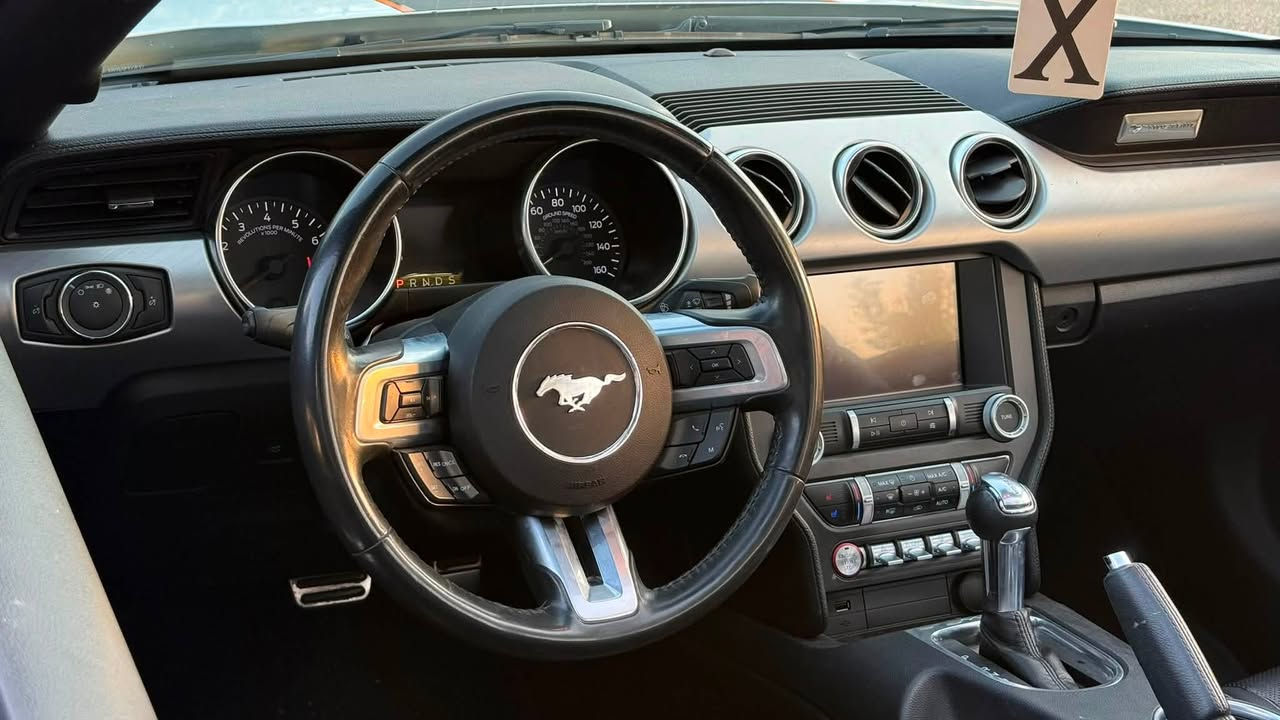 🏎️ Ford Mustang Ecoboost 2023
•
محرك 4 سلندر إيكوبوست توربو ممتاز واقتصادي 🔌
•
قوة تسارع ممتازة وعزم رياضي قوي ⚡
•
جير أوتوماتيك + نظام قيادة متعدد الوضعيات ⚙️
•
شاشة كبيرة + نظام ترفيه حديث وسلس 🖥️
•
تحكم بالمقود + مثبت سرعة 🏁
•
سقف كابريو قابل للفتح (مميز للموستانج 📌)
•
كاميرا خلفية وحساسات للمساعدة بالوقوف 📸
•
تصميم رياضي فخم + صبغ قطعتين فقط 🎨
•
جلد فاخر + مقاعد كهربائية مريحة 🪑
عنوان السيارة: معرض ايمن دهوك
التواصل اتصل برقم: ***********
