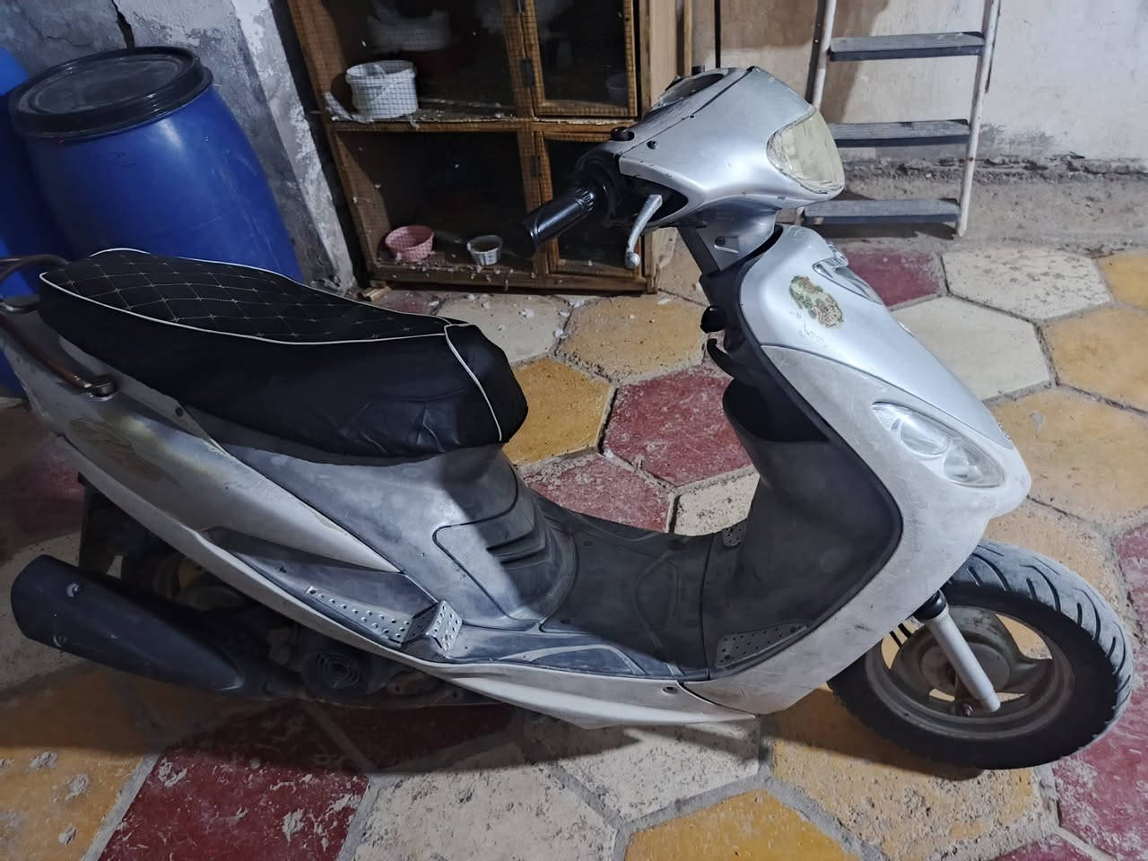 ماكس قجمه للبيع مفتوحه مره وحده نظافه المكينه 95%
مكينه ناعمه اي صوت او تنقيص دهن ماكو. كهربائيات جاهزه نقص بس سلف كفراته بلاد . السعر 500قفل اذا مو شراي لاتجي خاص وتعبني. العنوان قضاء الصادق منطقه الرحمانيه
