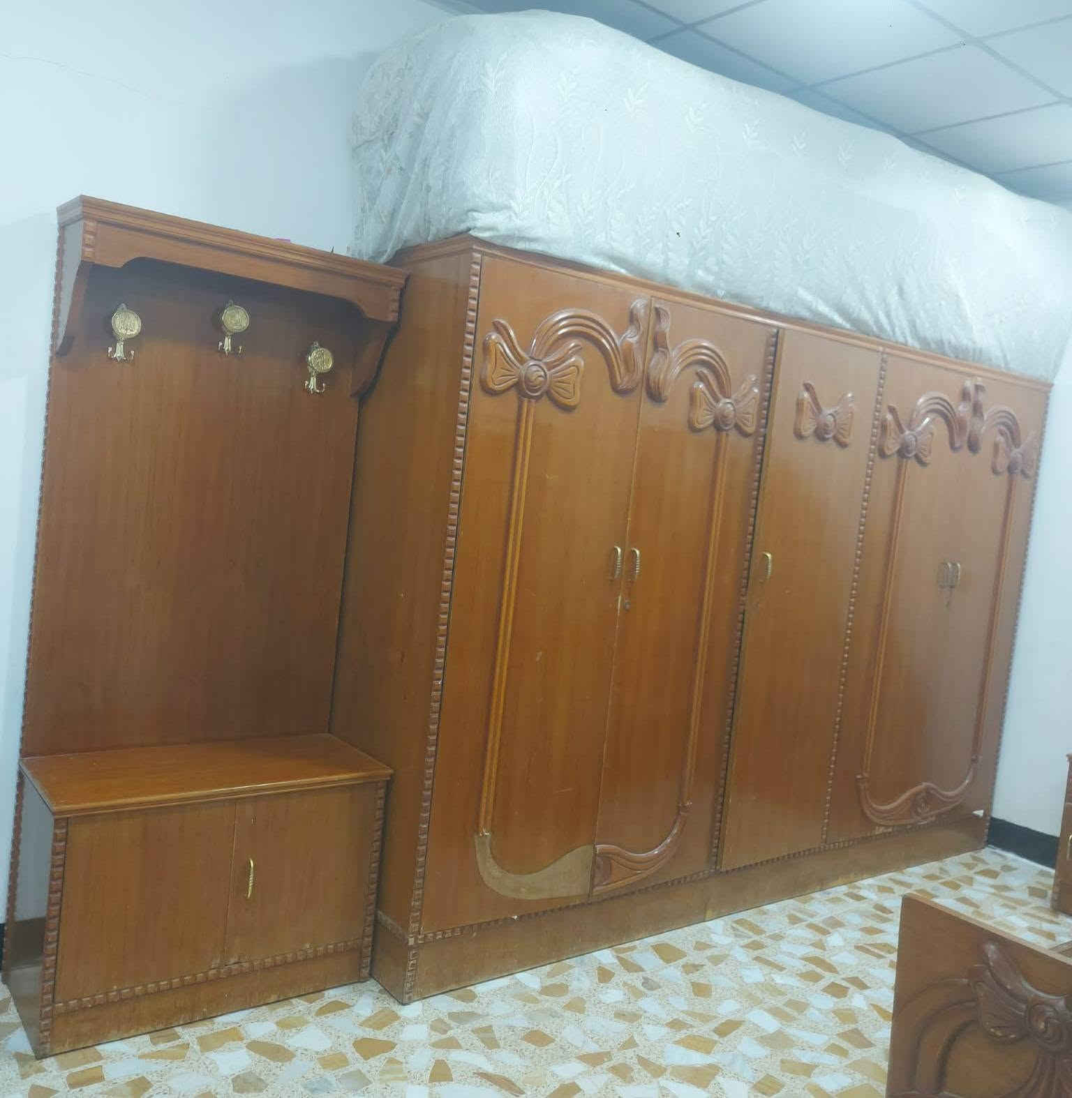 السلام عليكم
غرفه نوم نفرين للبيع
تتكون من سبع قطع خشاب 
سعر 375 بيها مجال للشراي 
مكان موصل
رقمي ***********
