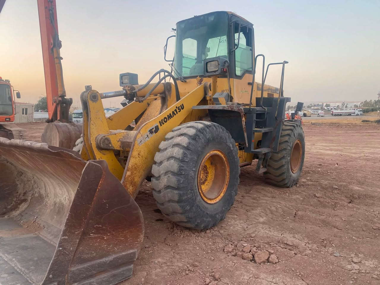 كوماسو حجم320 منفيس محرك كير شرط سحر 16000$ مجال مكان اربيل خبات معر ض وليد *********** واتساب ***********
