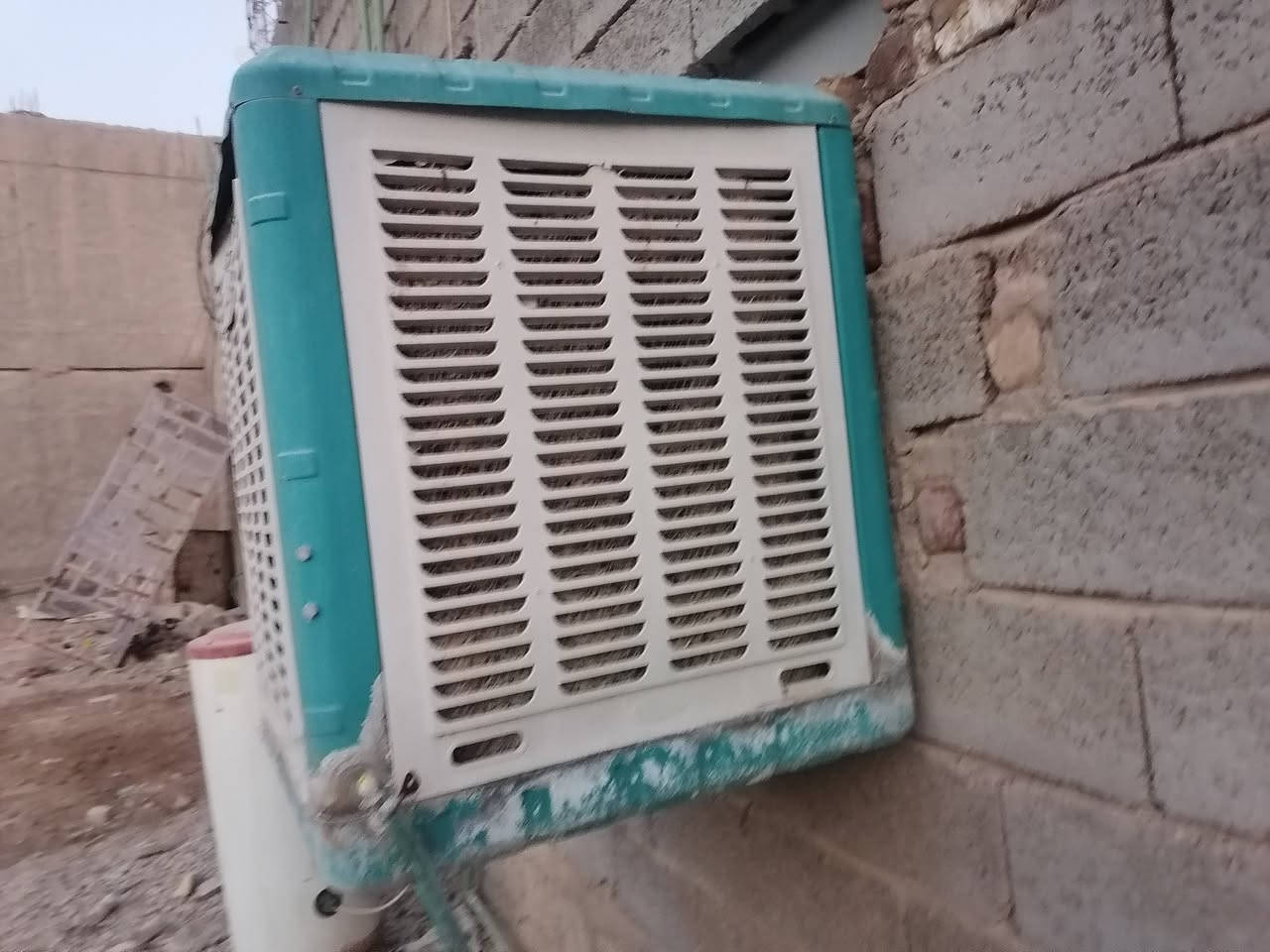 غراض للبيع • شارع المطار القديم