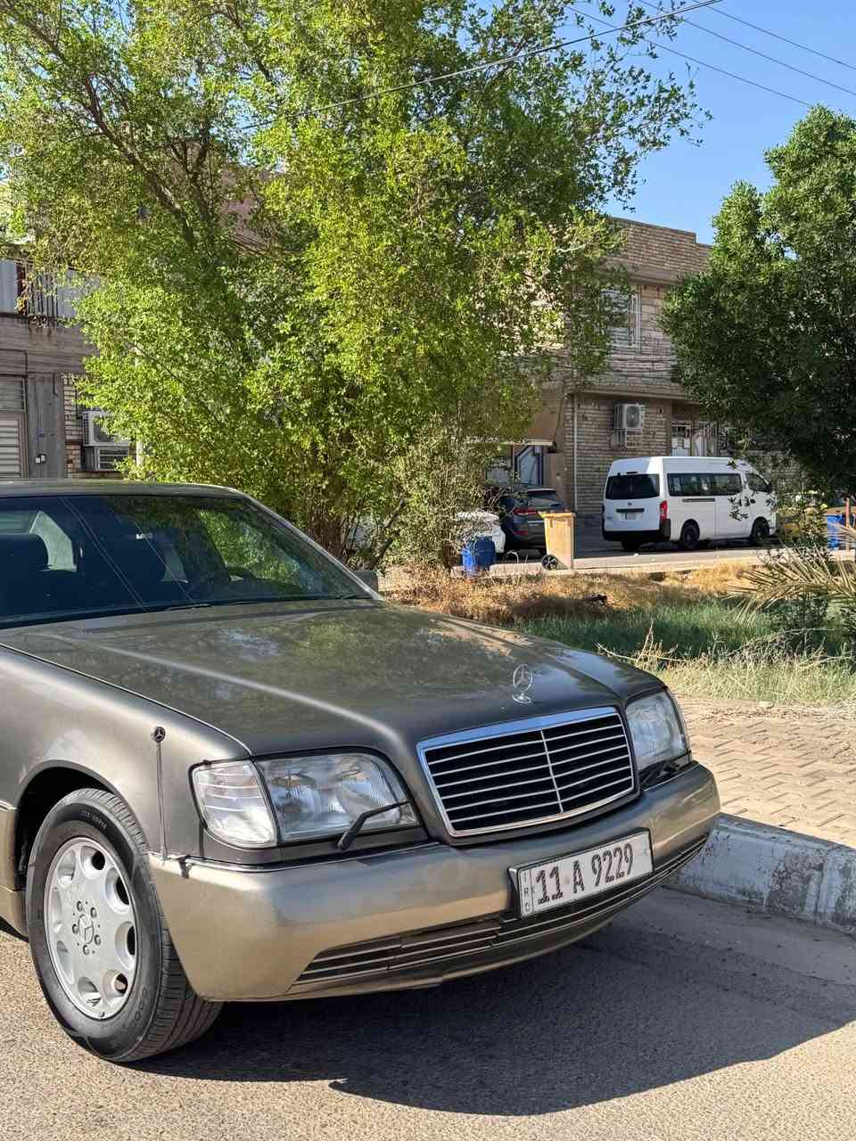 السلام عليكم 
شبح موديل ١٩٩٤ 
مع رقم مميز 
السعر ٩٥ وبي مجال 
صبغ عام 

*********** كربلاء, العراق
