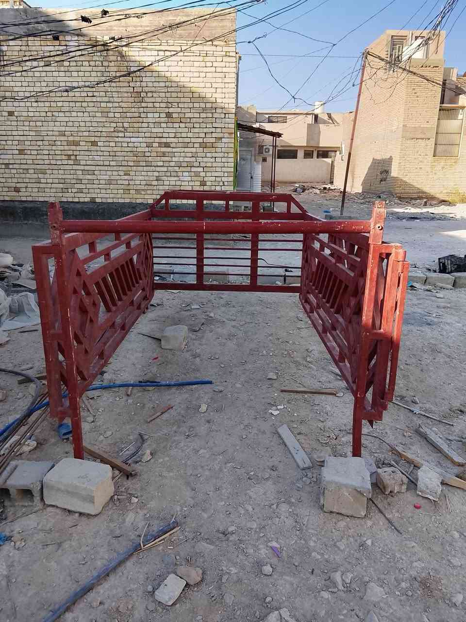 السلام عليكم محجر كيه فحل للبيع نظيف كلش  السعرب300 و بيه مجال مكاني في كربلاء و شراي بيه خير و يدلل و الاتصال على هذا الرقم.     ***********
