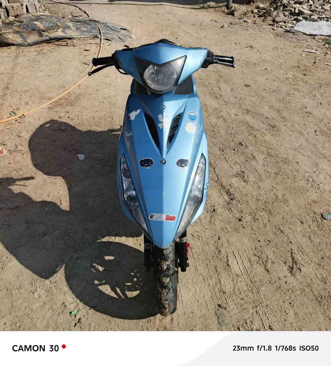 دراجه ماكس رياضي ب٣٧٥وبيها مجال بغدادمدينةالصدر حي طارق القديم ***********

نص مكتوب في الصور:
- CAMON 30 23mm f/1.8 1/768s ISO50
- CAMON 30 • 23mm f/1.8 1/615s ISO50
- CAMON 30 23mm f/1.8 1/768s ISO51