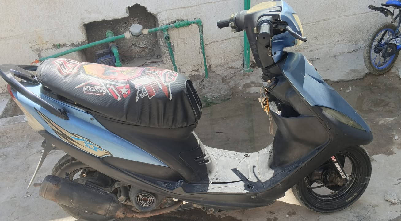 دراجة حلوا ومرتبة يرادله شوي ترتيب السعر 500 وبيه مجال  مكان بصره  المطيحة  ***********
