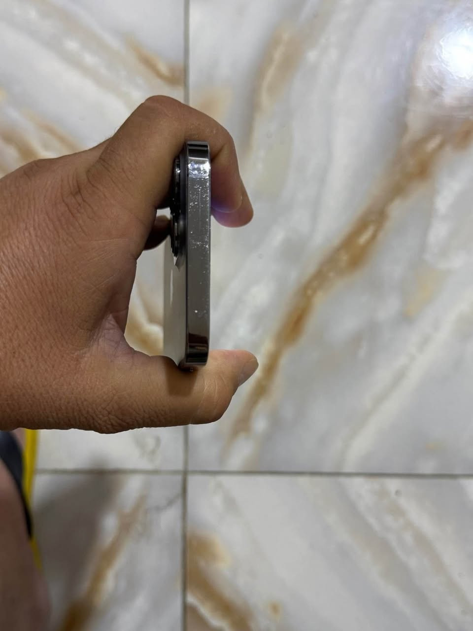 ايفون 13 برو ماكس لون اسود ذاكره 512 بدون ملحقات البطاريه 95 معلايه مبدا فلاش مال كاميره الجهاز نظيف جدا ومابيه اي شي مكاني بغداد العطيفيه نهايته قفل 675 الف *********** بغداد, العراق
