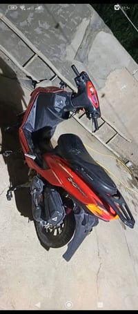 دراجه للبيع نوع سگنس فحل نوزل شلعه ومعدل  السعر 275 وبيهه مجال نضافه ا...