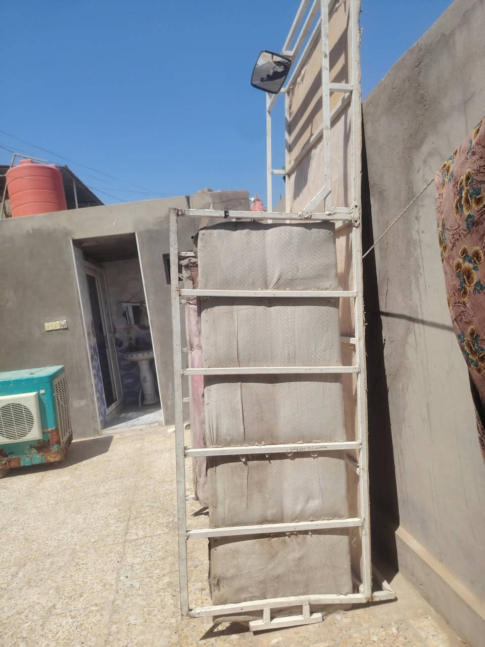 محجر ستوته ام تير للبيع دوشمته نص عمر سعره ب١٣٠ وبي مجال قليل حك الجيه رقم *********** واتساب موجود
