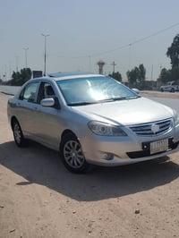 بي واي دي G3 • ٢٠١٣ • مكينة كورلا ١٨٠٠