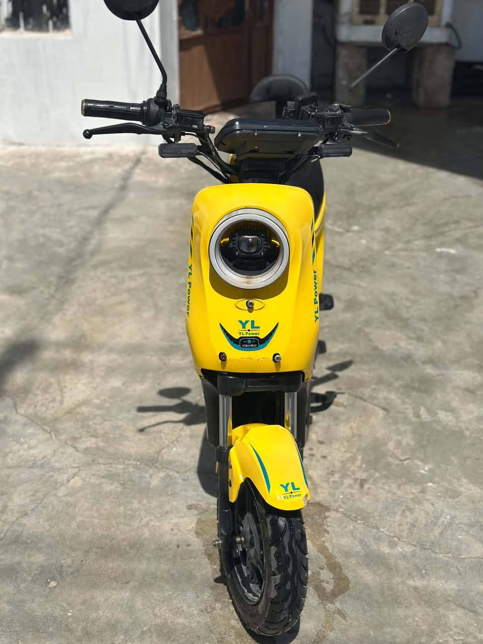 البيع مطور شحن  R9 جديد 2026 مستخدم شهرين بطاريات 🔋 جديده نهارين ماتشحنو 
السعر 430وبي مجال الشراي يتدلل 
الاتصال ***********
