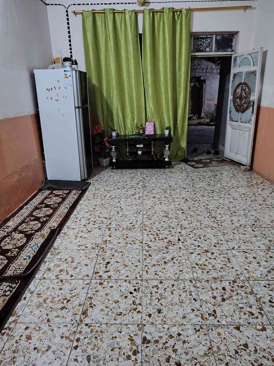 طريق نجف كربلاء • ٤٠٠م • غرفتين