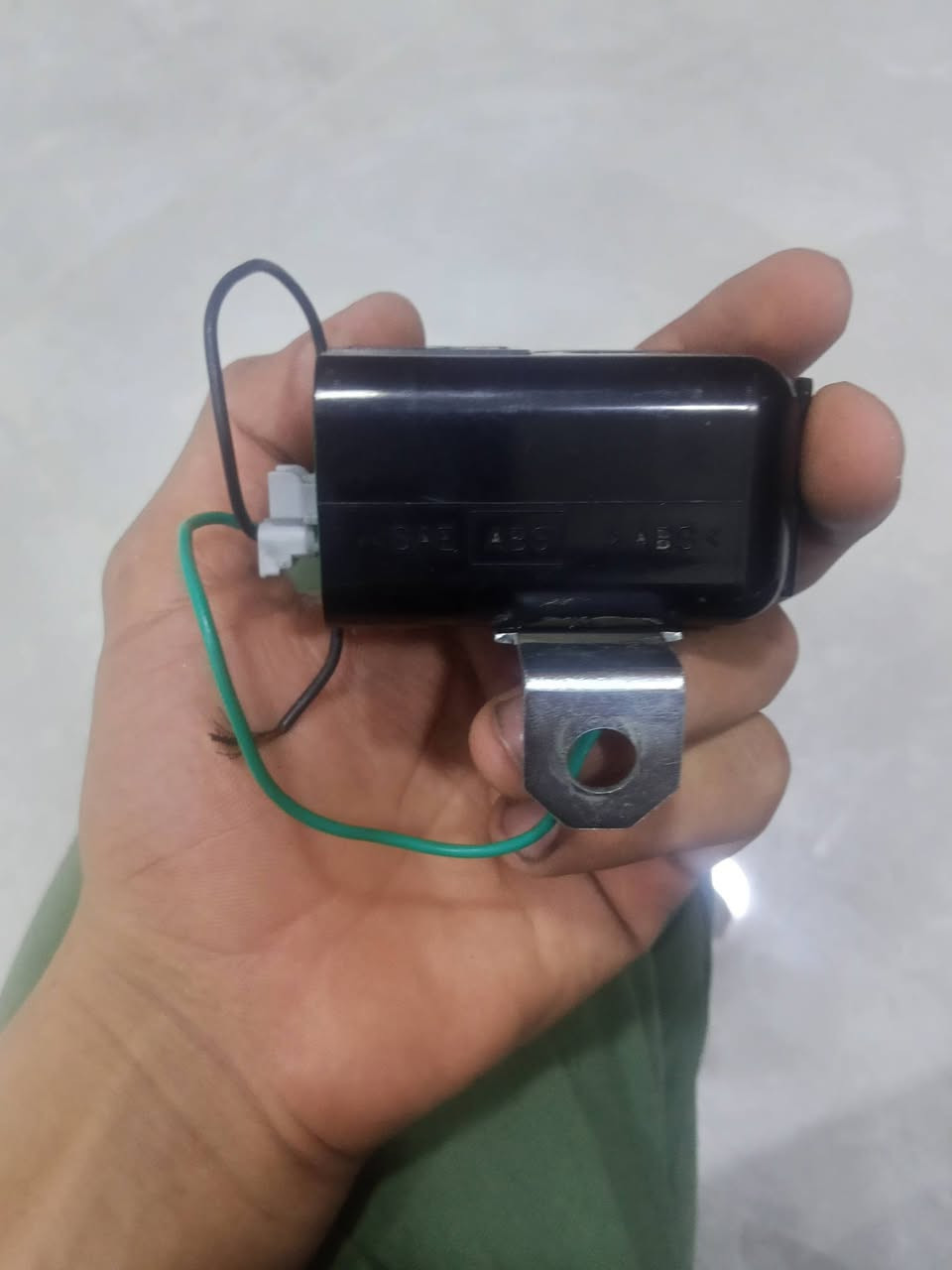 السلام عليكم شباب جهازات مال بك للبيع جعب اسود+جعب اخضر سعر خاص‏اتصل ‪***********‬‏
