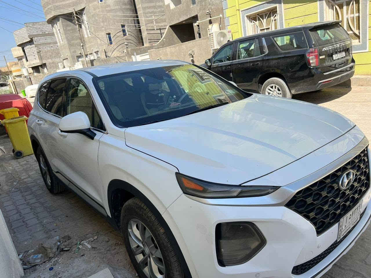 السلام عليكم مكلف بلنشر 
سنتافي ٢٠٢٠ وارد امريكي سياره جديده حيل العنوان بصره 
تفاصيل اتصال على الرقم ***********
