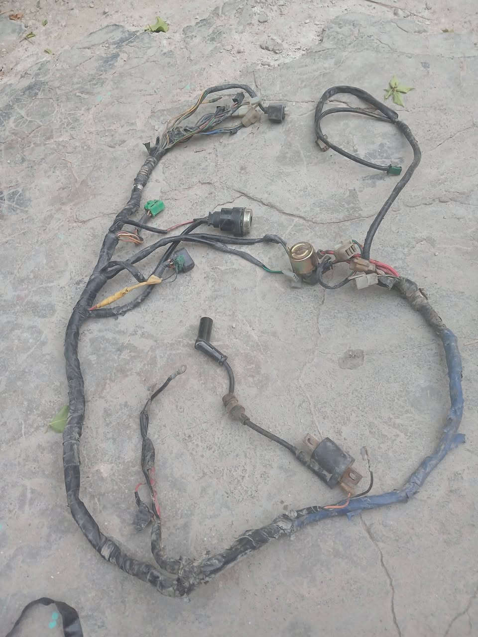 سلام عليكم شباب غراض ماكس للبيع ١٢٠ عام مكان بغداد الشعله توصيل داخل بغداد فقط ***********
