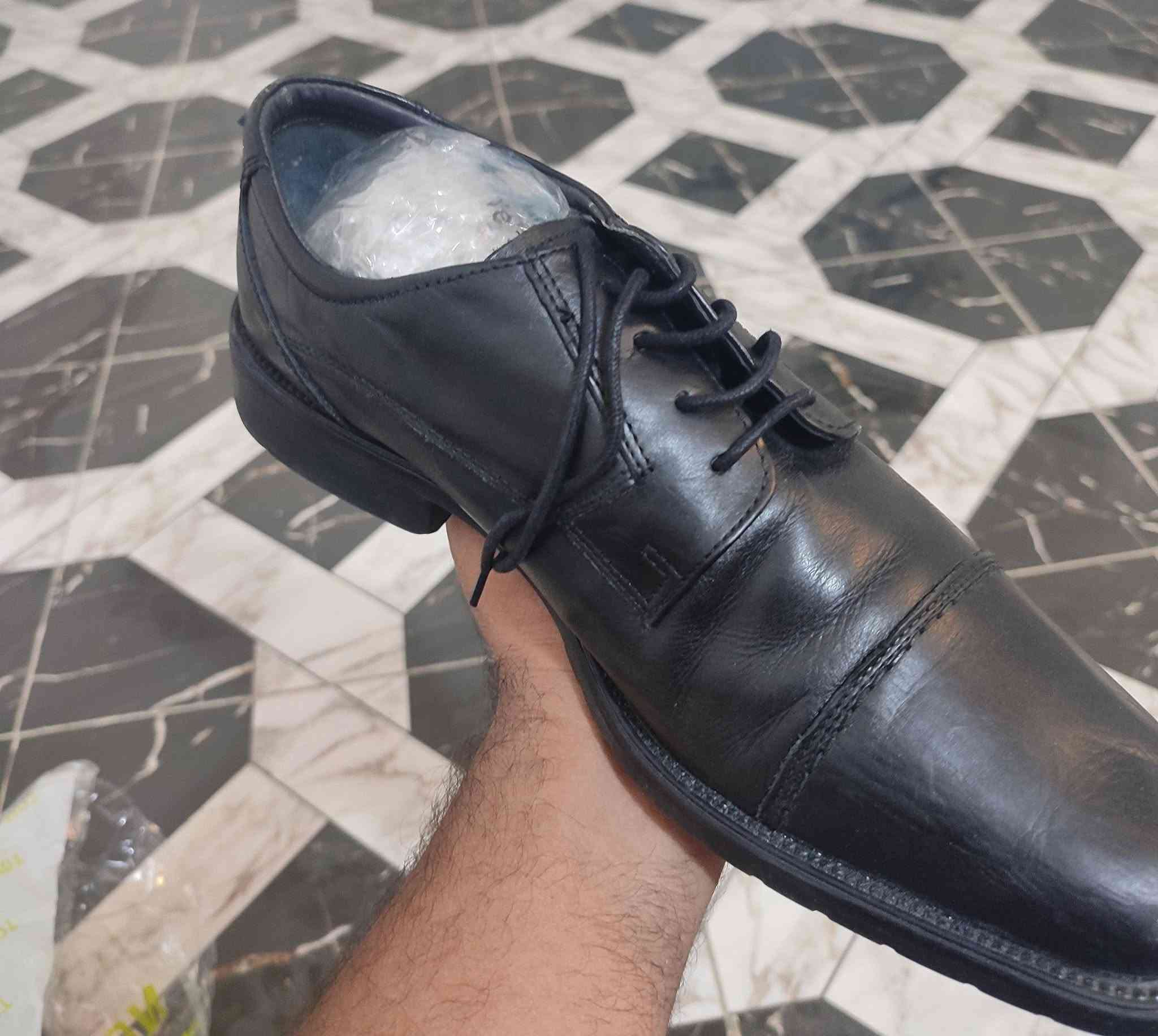 جلد اصلي ماركات قياس 44و45
سعر القطعة 15
واتساب ***********
