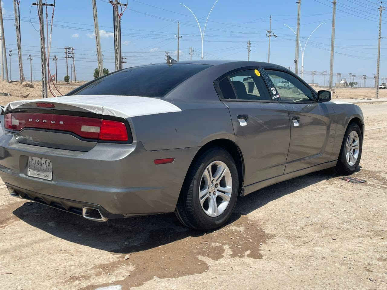 حارجر 2011لببع او مراوس بيوكن طويل سياره كير مكينه حداده تخم تايرت حداده كله جاهزه سياره فقط بيه مكانات صبغ السعر ١٠٥ وبيه مجال قليل وباقي تفاصيل اتصل وبلخدمه***********مكان البصره
