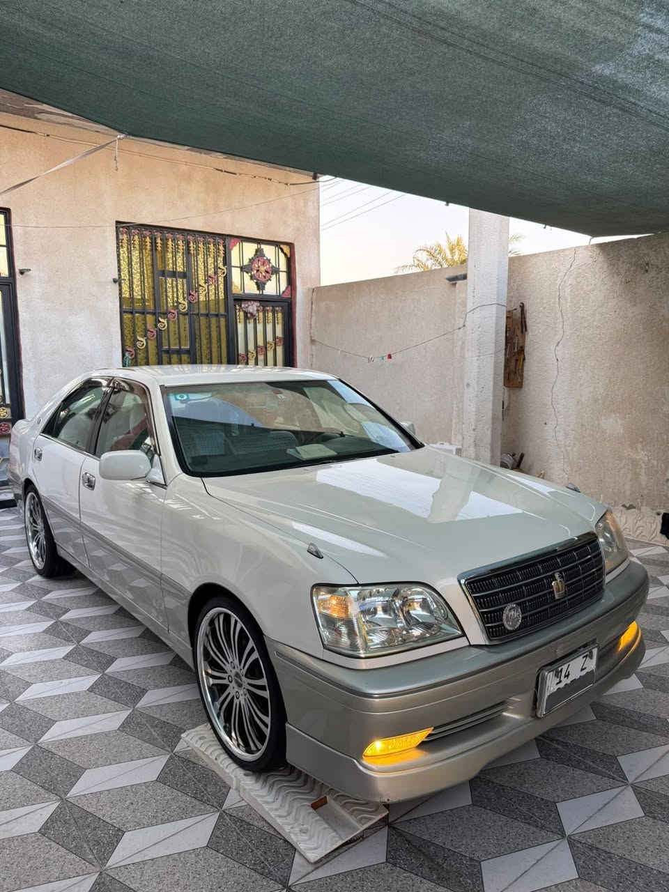 السلام عليكم 
ملكه جنون موديل 2002 رقم بصره الانكليزي حرفz
(مرمزه ترميز شغل ميه بلميه جنون على جنون وشرط قرار 48)
كفاله من الكص والضربه والعيب الشرعي وفتح وصبغ عراق ويابان 
دكمتين اصل مسويه اربع دكم كرستال اصل شاشه برده كهربائيه اربع كشنات كهربائيه مري شفط ستيرن صاج وتحكم ستيرن سياره جديده 
مكينه كير ديفور الزغير تبريد ثلج حداديه مشط ستيرن بلكارتون سياره جديده
ويل رياضي توسايز وتخم تأير جديد ماشيه 84 الف سياره زيرو 
ماعوزه برقي مال جناي 
سعر 125 وبيه مجال بسيط 
رجا المو شراي لا يتصل ويضل يسولف ما يعجبك المنشور اعبر ورزق على الله 
مكاني بصره 
رقم*********** اتصل وأنه خادم
