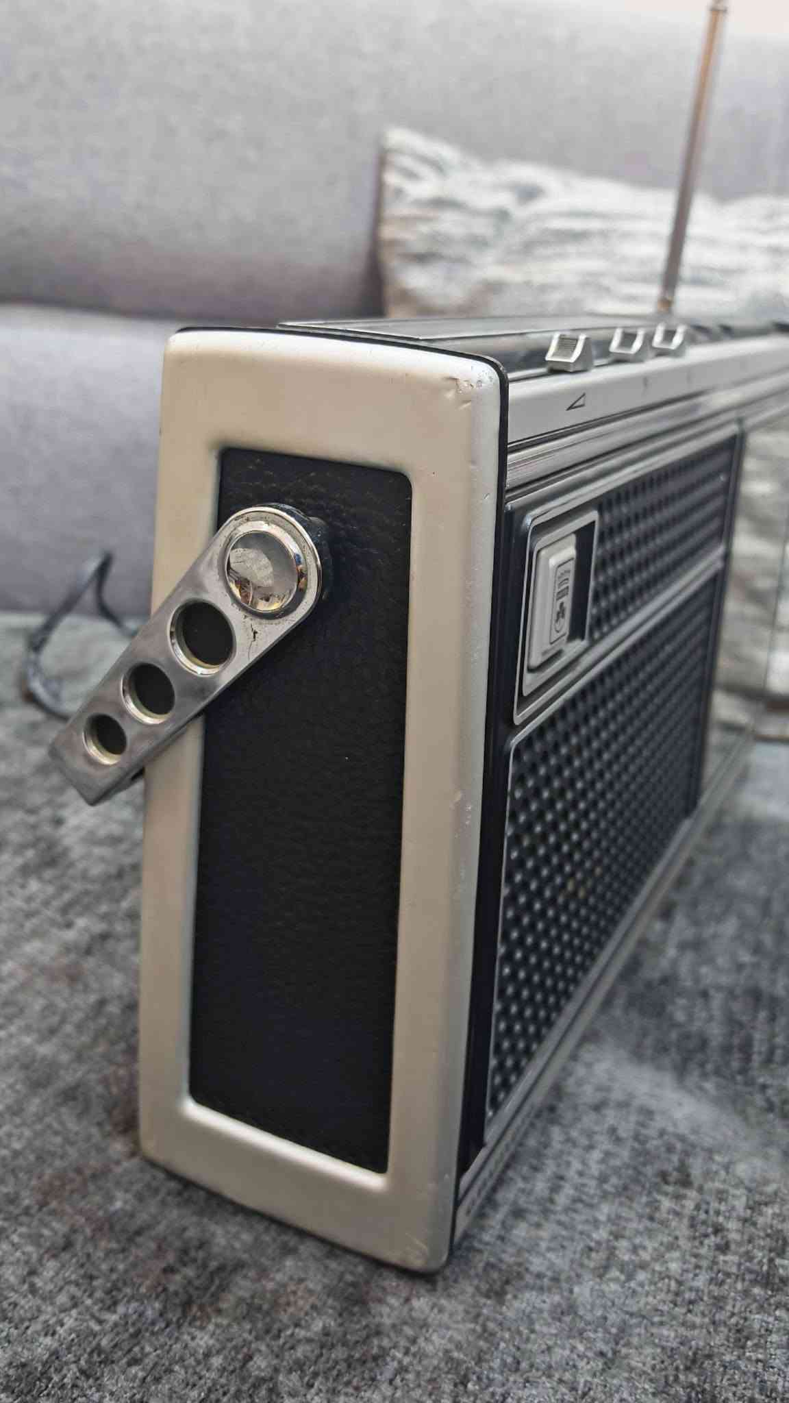 راديو Grundig • ١٩٧٣ • نظافة ٨٥٪