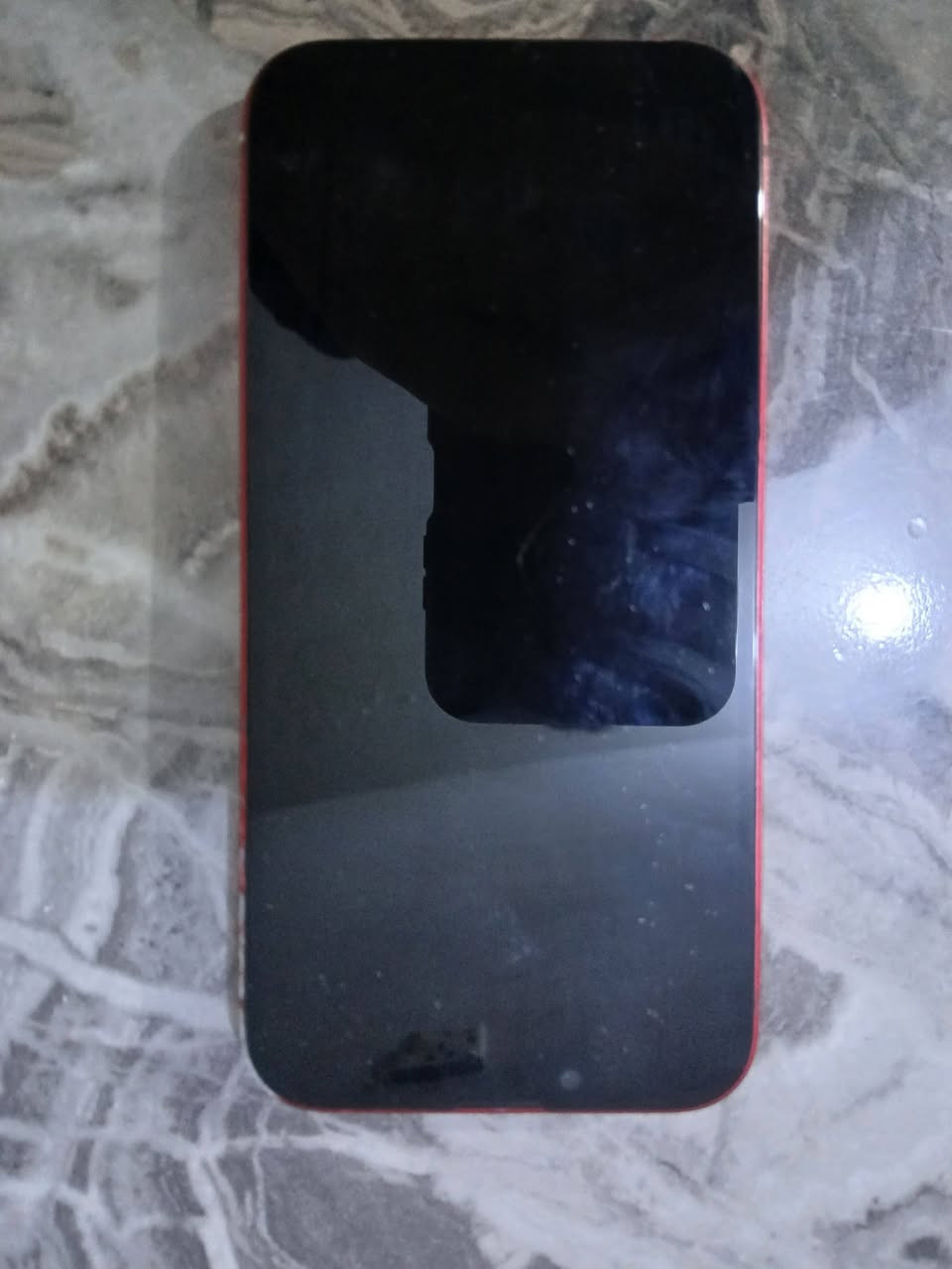 السلام عليكم ايفون ١٣ عادي للبيع الجهاز كله بلادي عله وضع الشركه وكله شغال فقط مبدل شاشه نوعيه زينه وبيهه فطر عله شكل اكس بس ابد مامئثره فيس ايدي شغال هزاز صوت كامرات كله شغال ذاكره ١٢٨ بطاريه ٩٢ للستفسار متواجد فيس ورقمي *********** وبي واتساب
