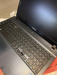 سامسونج NP270E5V • موديل ٢٠١٣ • شاشة ١٥.٦ إنج