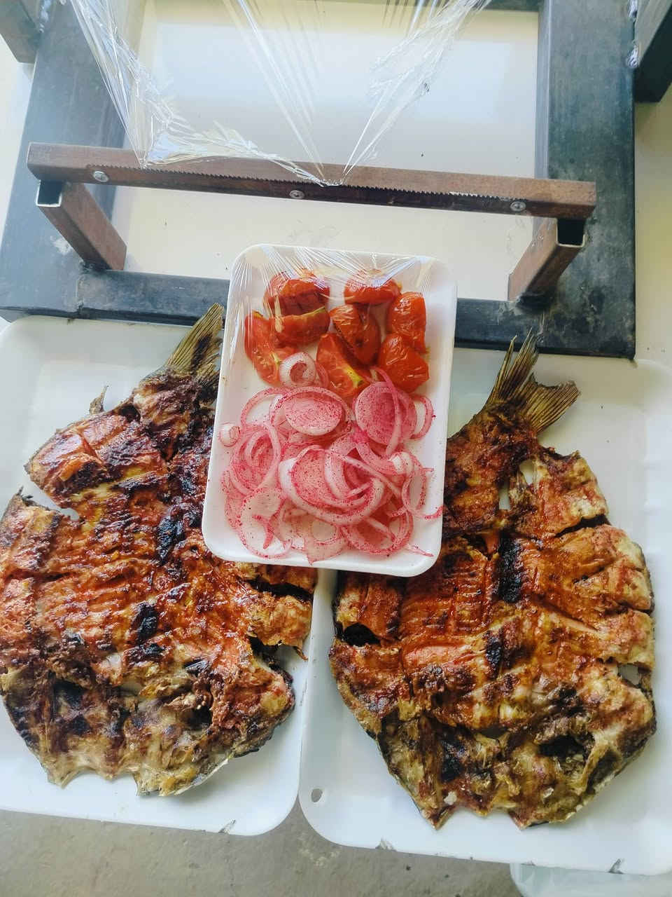 موقع المطعم نهر الخالص طريق العبور صناعه مجاور علاءالبنجرجي 
رقم الحجز *********** اللمعلومه عدنه مكان حلو ومرتب اذا حب تحجز وتجي انته وجماعتك تتعشه
