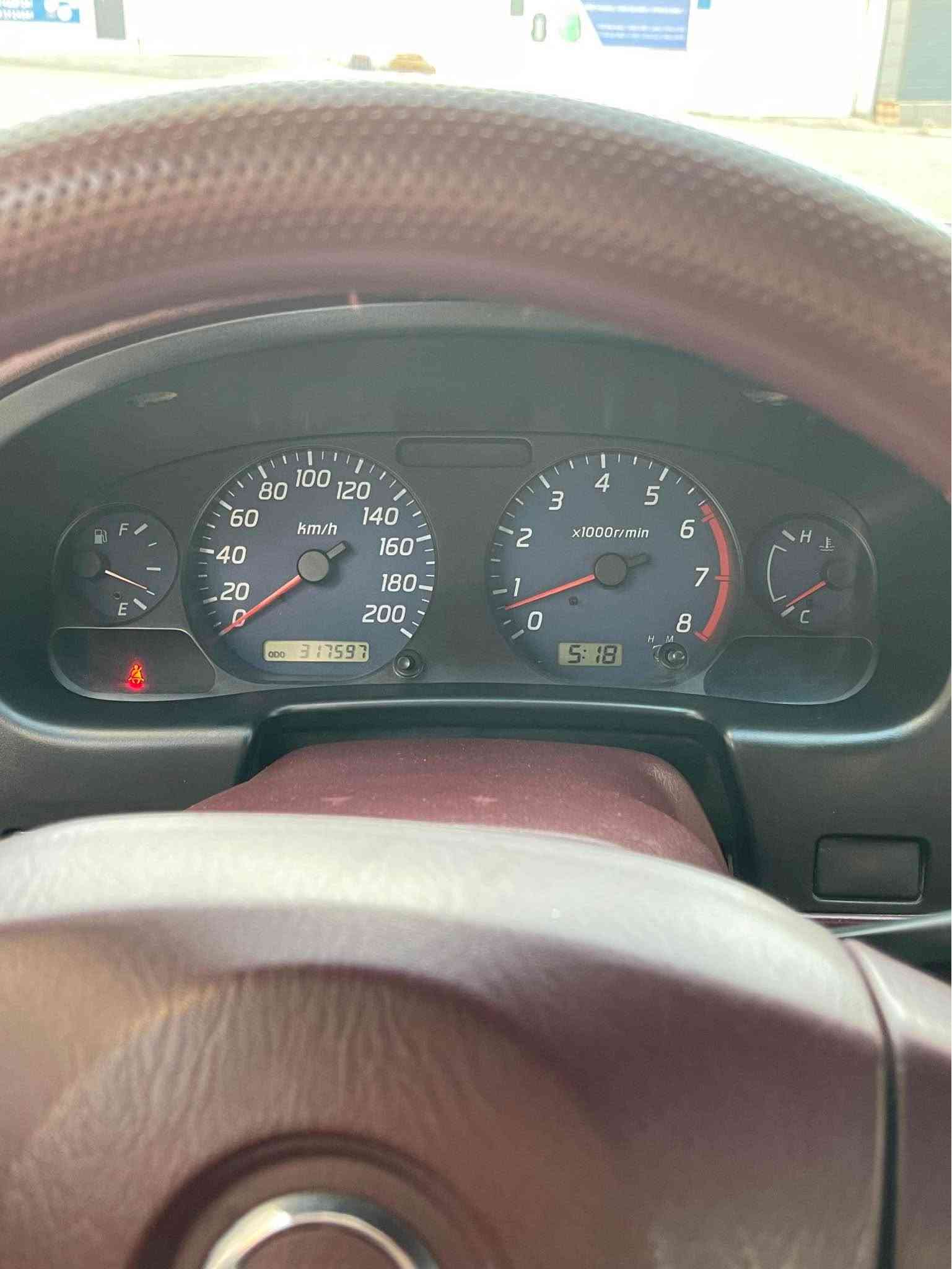 نيسان ٢٠٠٨ 
ده بل گيچ
جام كاره با
ده بل ئه كسل
سه نه وى تازه تا ٢٠٣١
تايه تازه
گير مه كينه ده بل ئه كسل  كاره باى به شه رت 
مه  كينه نه كراوه ته وه  برغوى لي با نه درايه
بوياخ دوو په له  و ١ په له سارد 
نرخ ١٣٨
*********** السليمانية, العراق
