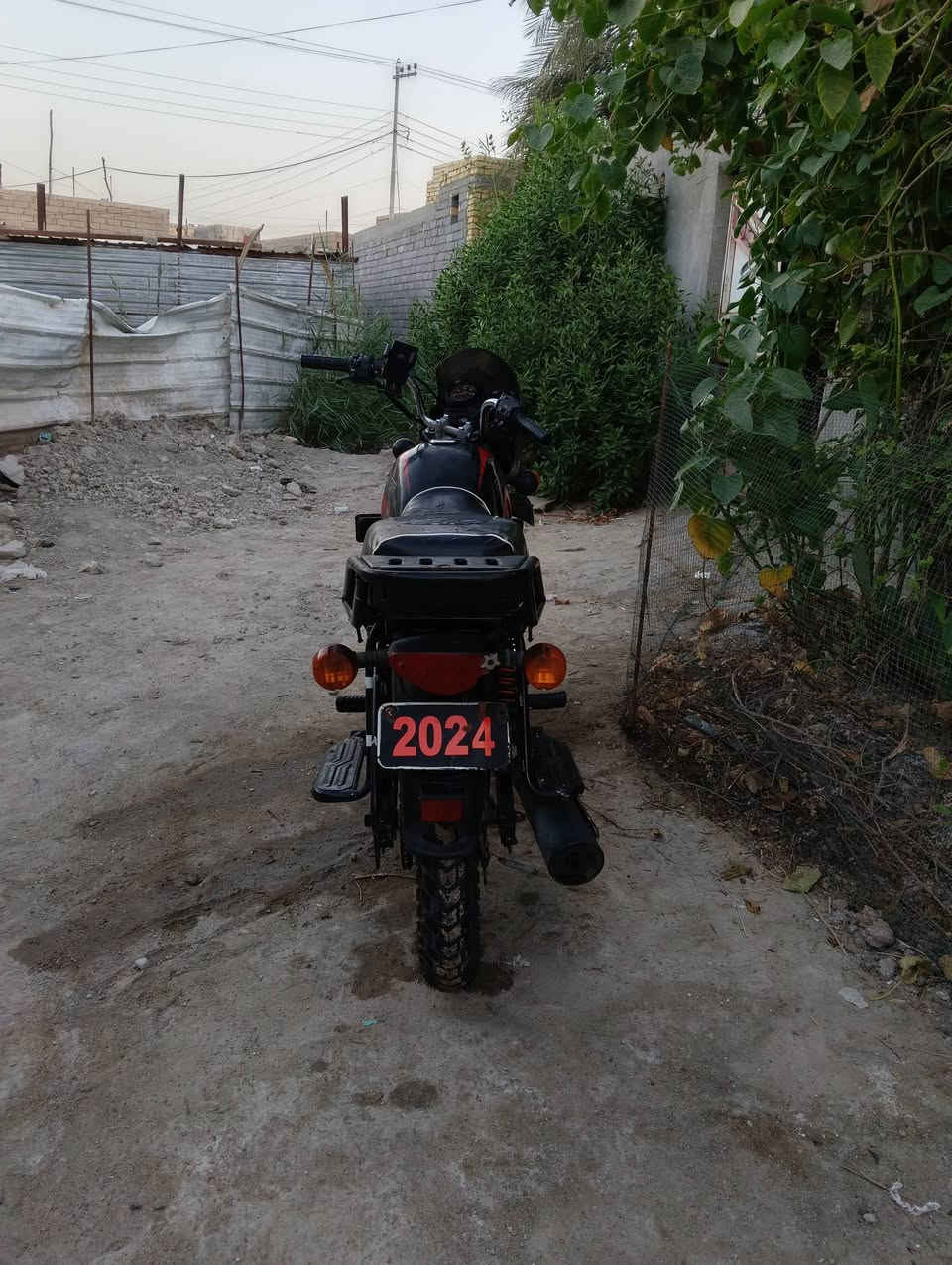 دراجه بوكسر موديل 2021 اوراق كامله مفتوحه مرا وحده الدراجه كامله من كهربائيات و مكينه  نضيفه السعر مليون و 200 مكاني قضاء المدينة 
الرقم: ***********
