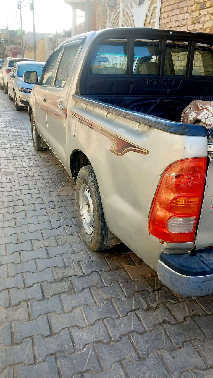 من رخصة  الأدمن  سياره  هايلوكس  دبل  قماره  موديل  ٢٠٠٦ مصبوغه  حزام  اثر  شخوط  اسياره جاهزه تبريد  محرك  لاتنقيص  ولا  تبخر كس حداديه  كهربائيات  تخم تاير  رقم  واسط  انكليزي  مكان  سياره  كوت  السعر  ١٠٥$ للإستفسار  الاتصال  على  ارقم  ***********
