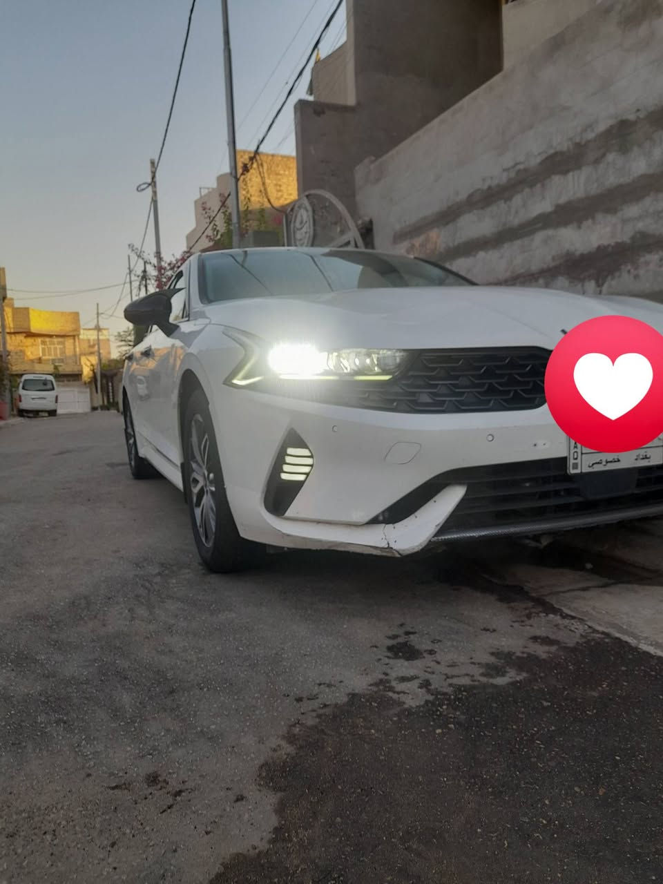 السلام عليكم كيا k5 موديل ٢١ السياره بأسم الشركه السياره اصلها خليجيه بس بيها ضربات للاستفسار مراسله الصفحه او واتساب ***********
