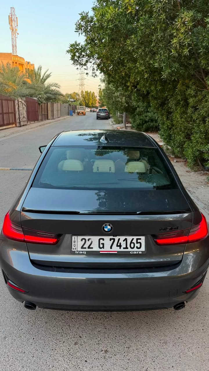 للبيع  🚘
BMW 330i وارد أمريكي 🇺🇸
السعر 25 الف دولار وبيها مجال
🔹 الموديل: 2022
🔹 المحرك: 2000cc توين تيربو
🔹 الممشى: 75 ألف كم
    • السياره نضيفه جدا
📌 المواصفات:
   • داخل جلد ابيض فاخر
• فتحة سقف
• شاشة ديجيتال
• كاميرا خلفية
• كشنات كهرباء + تدفئة
• هيتر ستيرن
• أبواب بصمة
• مرايا كهرباء
• لايتات أمامية متحركة ويه الستيرن
• إضاءة داخلية LED متعددة الألوان
• ⁠داتا شو 
• ⁠حساسات كامله 

🛠️ الصيانة:
• صيانة كاملة عروش

📍الحادث:
• جاملغ + باب مبدل حادث بسيط 
• التبديل نفس اللون
• ⁠ والبنيد مصبوغ 
السياره باسمي تحويل مباشر
مكان السياره بغداد
📞 للاستفسار والاتصال اواتساب:
***********
