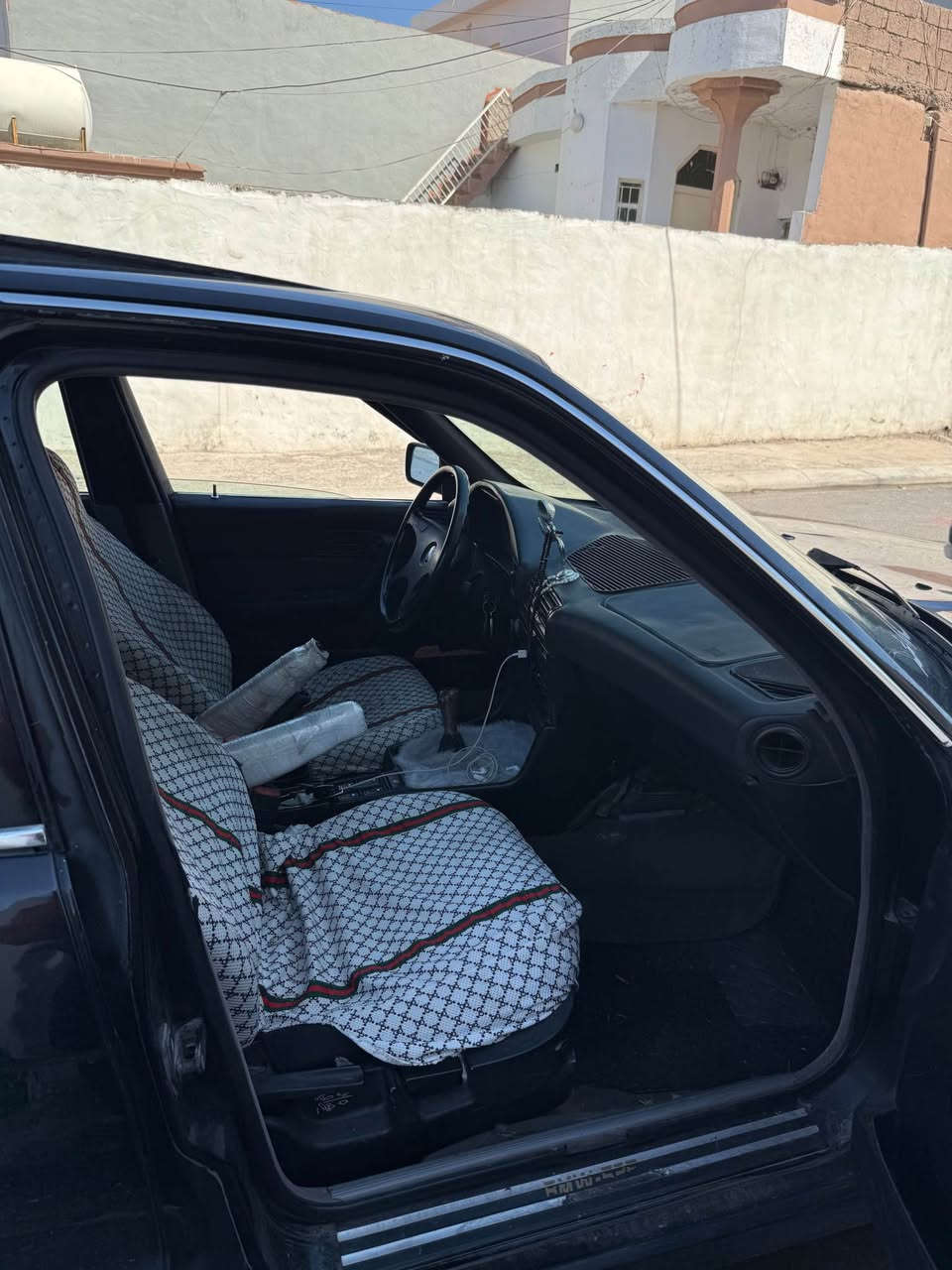 بي ام ٥٢٠ • ١٩٩١ • زاخو