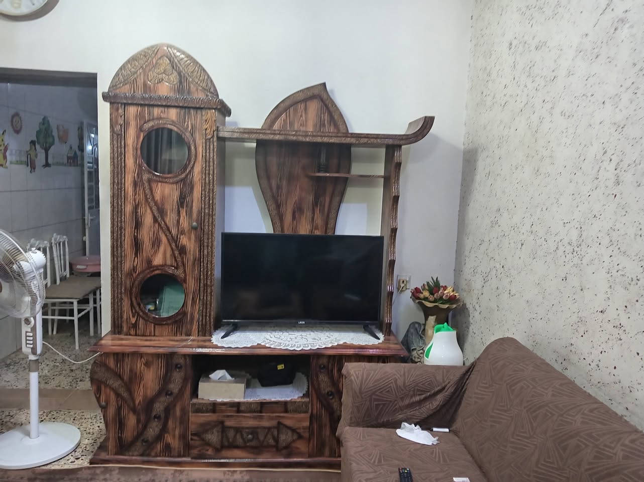 أثاث منزلي و تخم مستعمل
المعرض بدون التلفزيون بسعر 100 الف

المعرض الثاني الكبير بسعر 250 الف

تخم كامل اثنين قنفات و اثنين كراسي بسعر 75 الف

مكان التواجد الشعب - حي التجار

الرقم للاستفسار واتساب ***********
