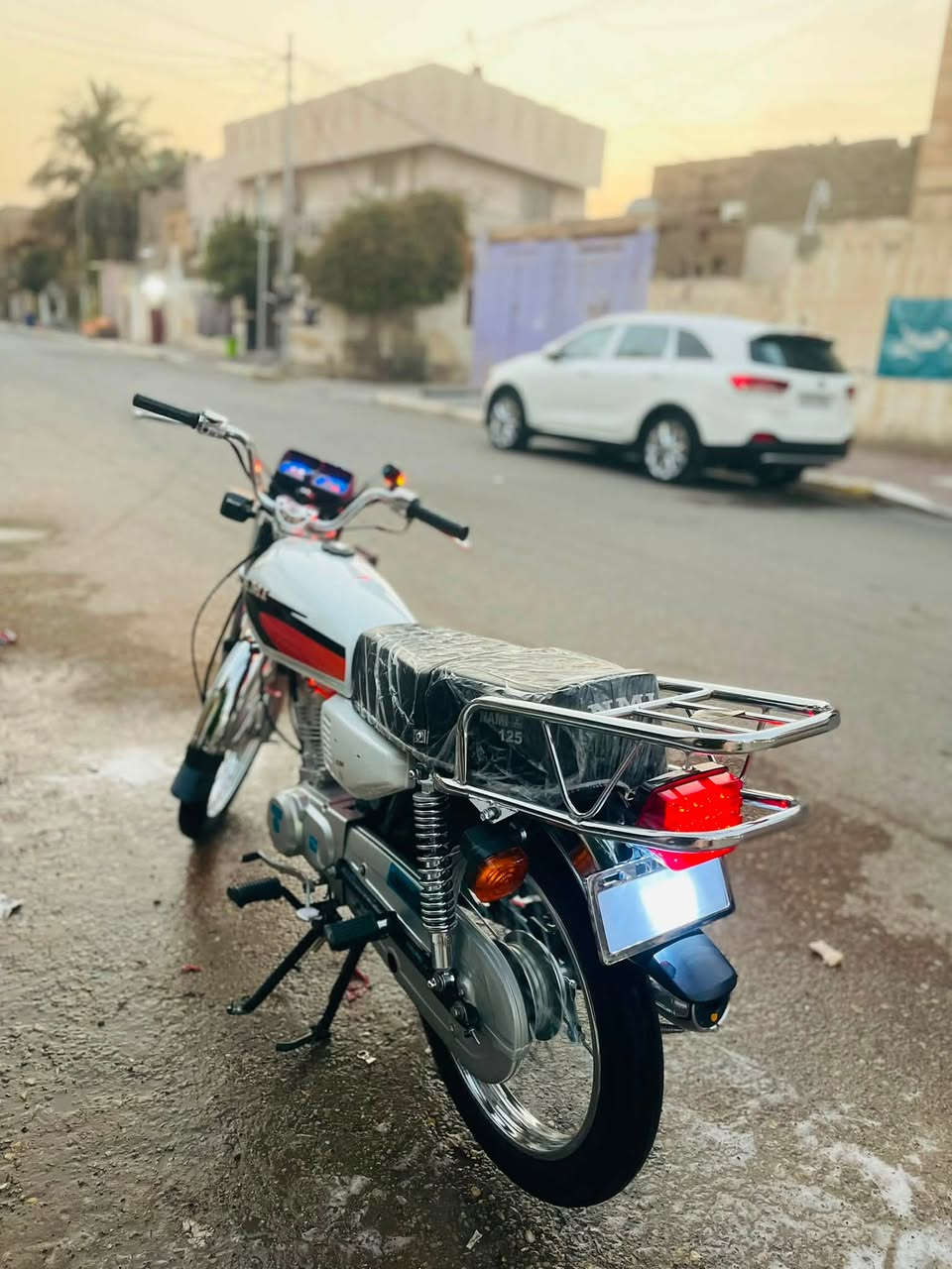 سلام عليكم اربعه كير للبيع دراجه نضافه ١٠٠/١٠٠ دراجه بل جيس بل حقيقه اوضح بعد داجه شاصي ٢٦ سكنر بس تعمير من البرغي للبرغي شلامجه ايراني اصلي اذا بيه برغي تجاري ترجع محرك صار سبوع من شديته شلامجه اصلي  اذا مو معدل ١٢٠ وتعبر مرجوعه  دراجه رايده ب٩٠٠ وبيه مجال وشعدك اراوس بكان نعمانيه واسط رقمي ***********واتساب فقط موجود او دك عليه مازنجر ما متواجد
