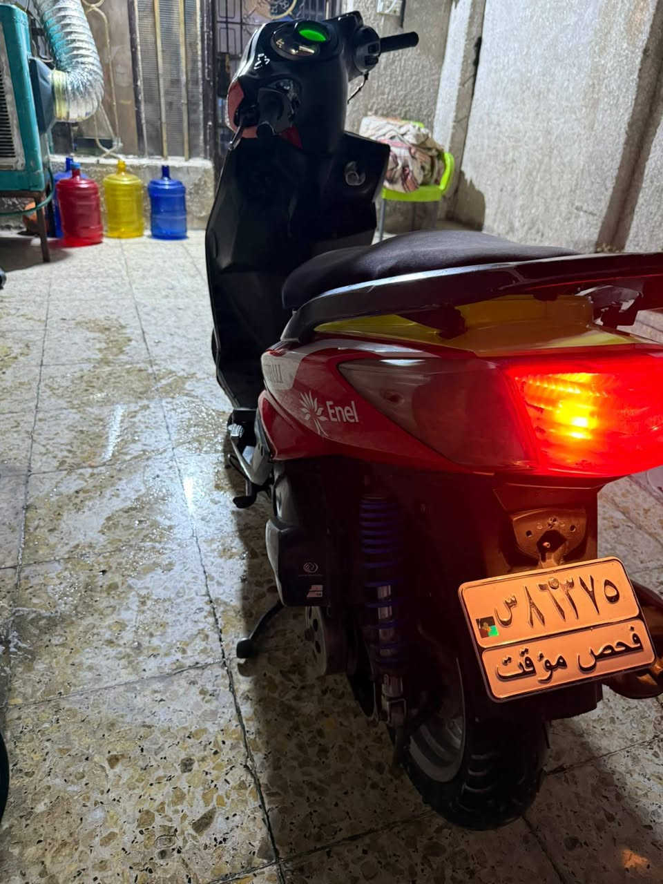 سكنس فحل ام طلعات كابريتر اصلي دراجه غسلتهه بعد ماشتغلت ابيع كوم حديد تجي تحمل وتروح  كهربيات ودشبول شغاله العنوان الكاضميه الطي السعر 425متواجد وتساب ***********
