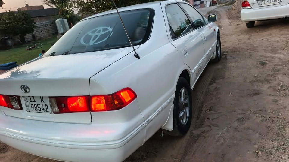 السلام عليكم كامري موديل 2001كير ومحرك شادهن قبل سبوع تبرد فول تدفئه نار صدر امامي خليفي بحاله جيده تخم تاير بيها قطع ابيع حزام رقم بغداد بسمي لايت زنون كهربائيها فول السعر 72وبيها مجال للاستفسار *********** المكان صلاح الدين قضاء الضلوعيه ناحيه النهرين
