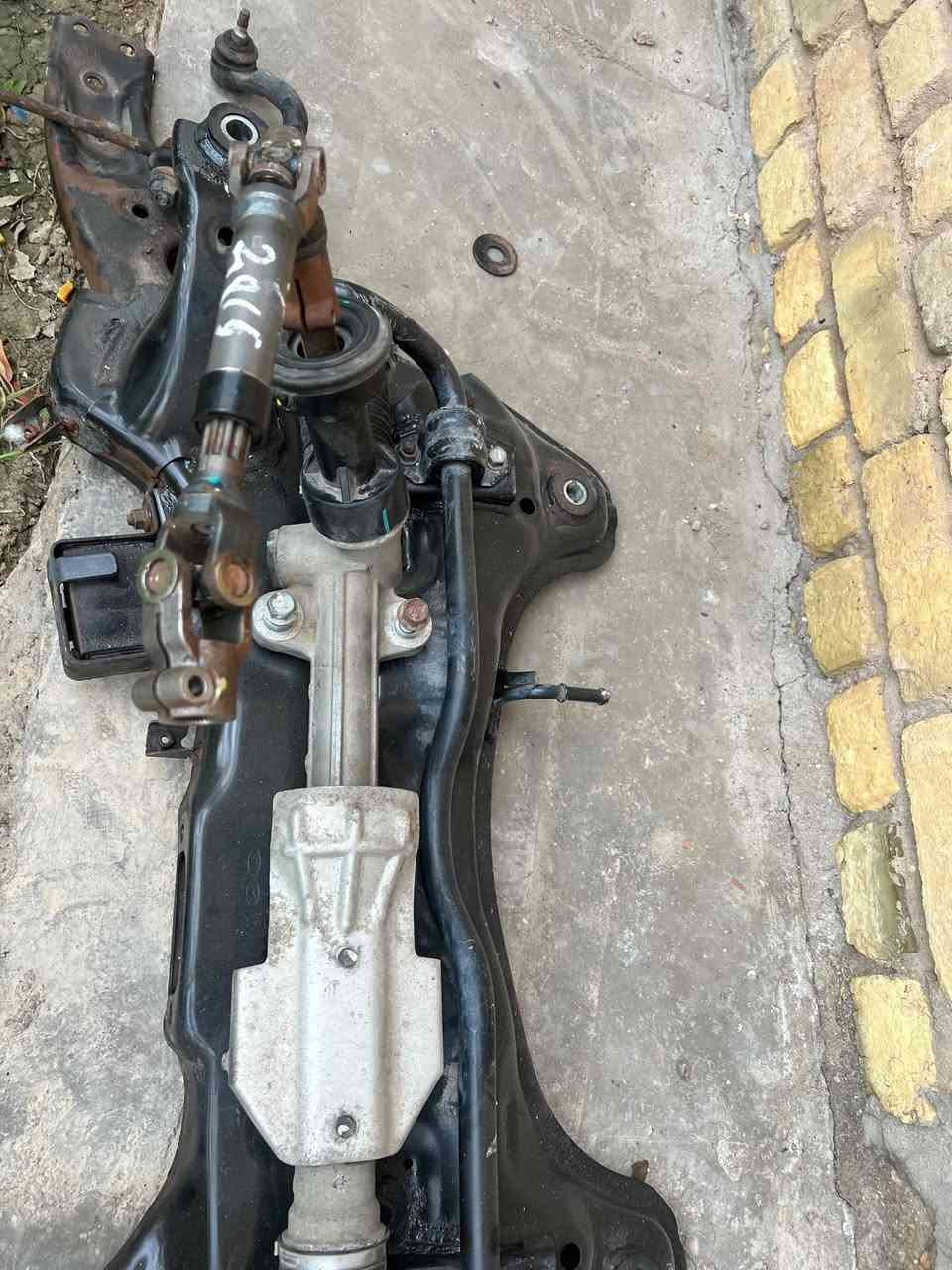 مجموعه كامله ماطور ستيرن مع مشط ستيرن مع فريممه مع طبلاتها ومغازلها
وروس ارواط مع الرباط والصلايب كيا كارنز اصلي تفصيخ حاويه شرط الشغل 
ترهم من موديل ١٤ إلى ١٩ للتواصل وات ساب ***********
