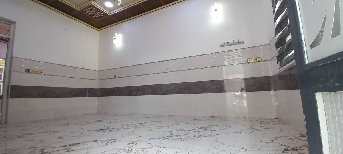 بيت للبيع العنوان القوسيات قرب المدرسه الصينيه 🏣المساحه ١٤٠متر ➡️خدمات  كامل تبليط ماء كهرباء مدارس الاستفسار على الرقم 📲***********
***********
اتجاه البيت شروق➡️
بيت للبيع العنوان القوسيات قرب المدرسه الصينيه 🏣المساحه ١٤٠متر ➡️خدمات  كامل تبليط ماء كهرباء مدارس الاستفسار على الرقم 📲***********
