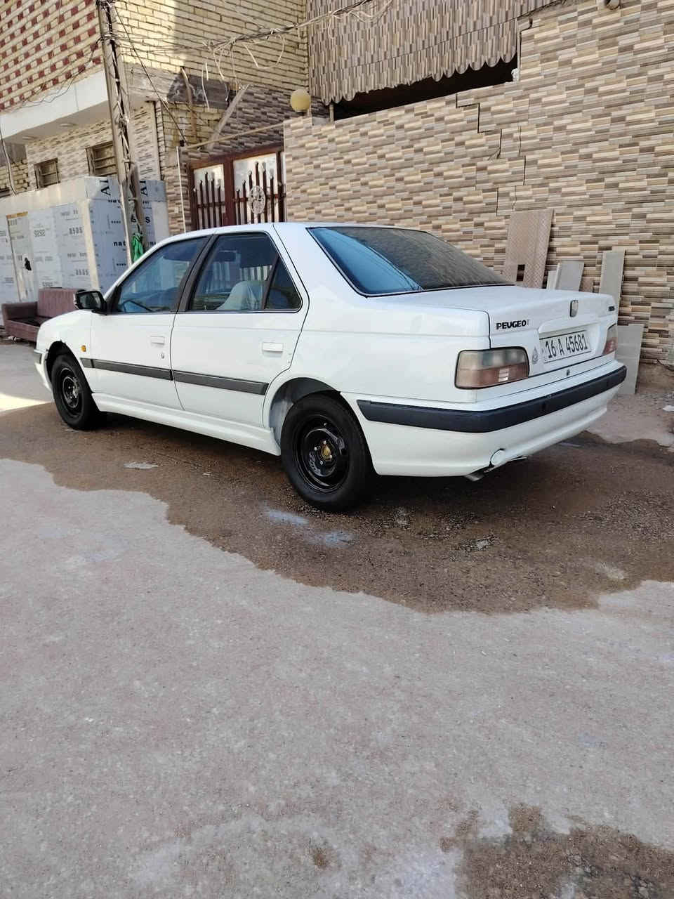بيجو بارص 2017 كفاله عامه من كلشي السياره جاهزه ربع ما تذب عليها حداديه كهربائيات من كلشي جاهزه مكاني نجف. *********** سعرها 57 وبيها مجال
