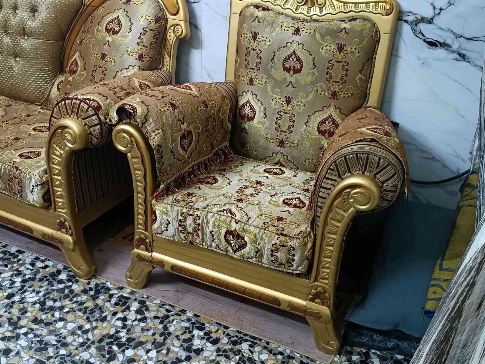 سلام عليكم اغراض بيت نظيفه فلول مكان بغداد مدينة الصدر ***********
