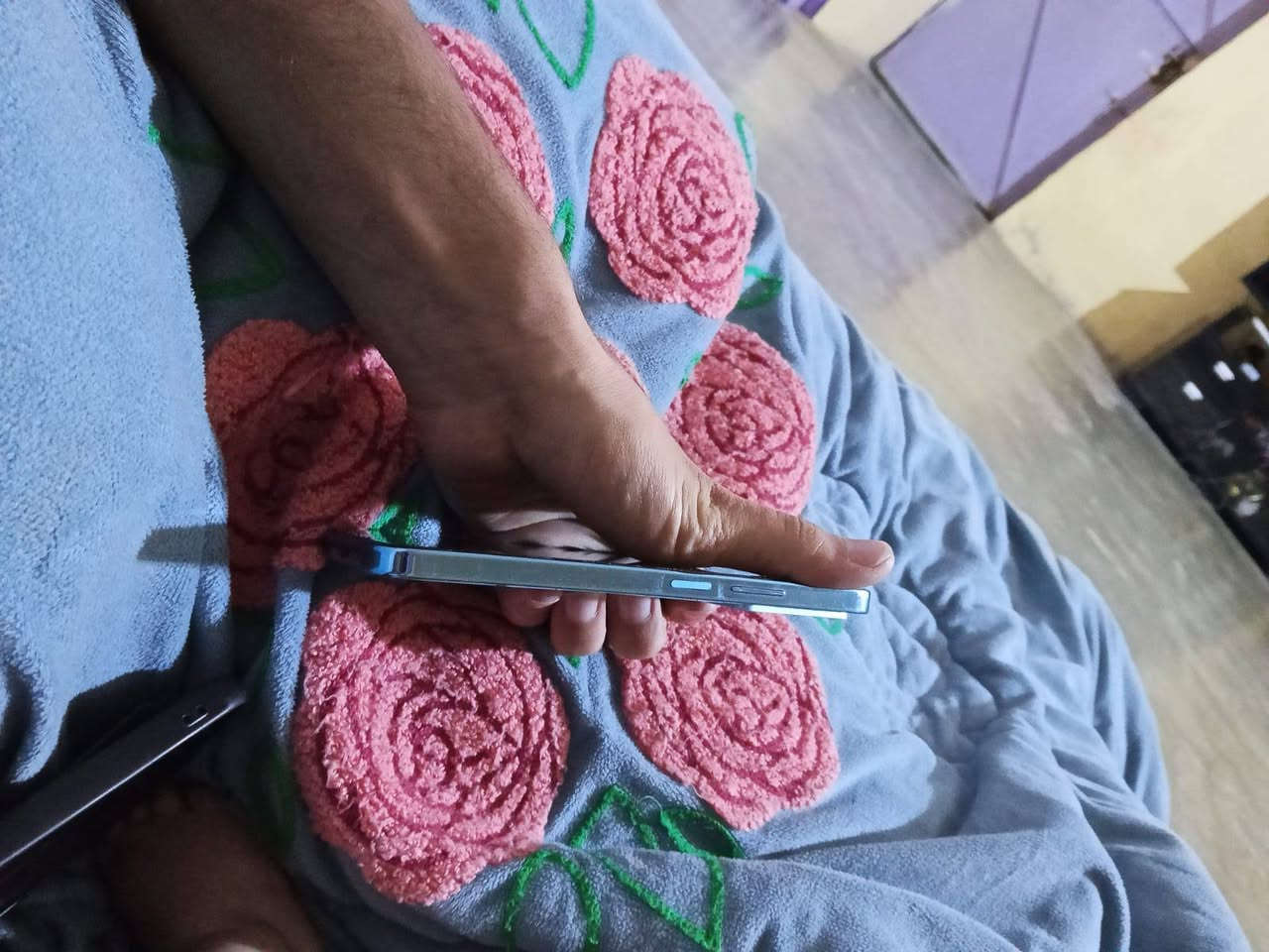 السلام عليكم جهاز انفنكس زيرو 20
ذاكره 256
 
معالج. 16 

بطاريه 4500 

الكامره الاماميه 60م 

الكامره الخلفيه 108م 

يشغل 90 فريم 
الجهاز فقط مبدل جام الباقي وضع شركه ونضافه 90مفول 
مراوس ب دراجه شحن او بانزين يرهم ***********
