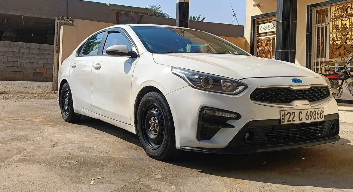 سلام عليكم أقساط فقط
معرض نبع الخير العنوان البياع خلف كرج البياع 
شارع الأول فورتي مديل ٢٠١٩ بسمي 
اقساط بدون كفيل بدون ماستر استلام فوري ✅
سياره حادث جاملغ أمامي أيسر و اليمن فقط بدون 
دواخل البنيد مابي شي مقدما 60 ورقه كل شهر 3 أوراق 
الاستفسار *********** ✅
