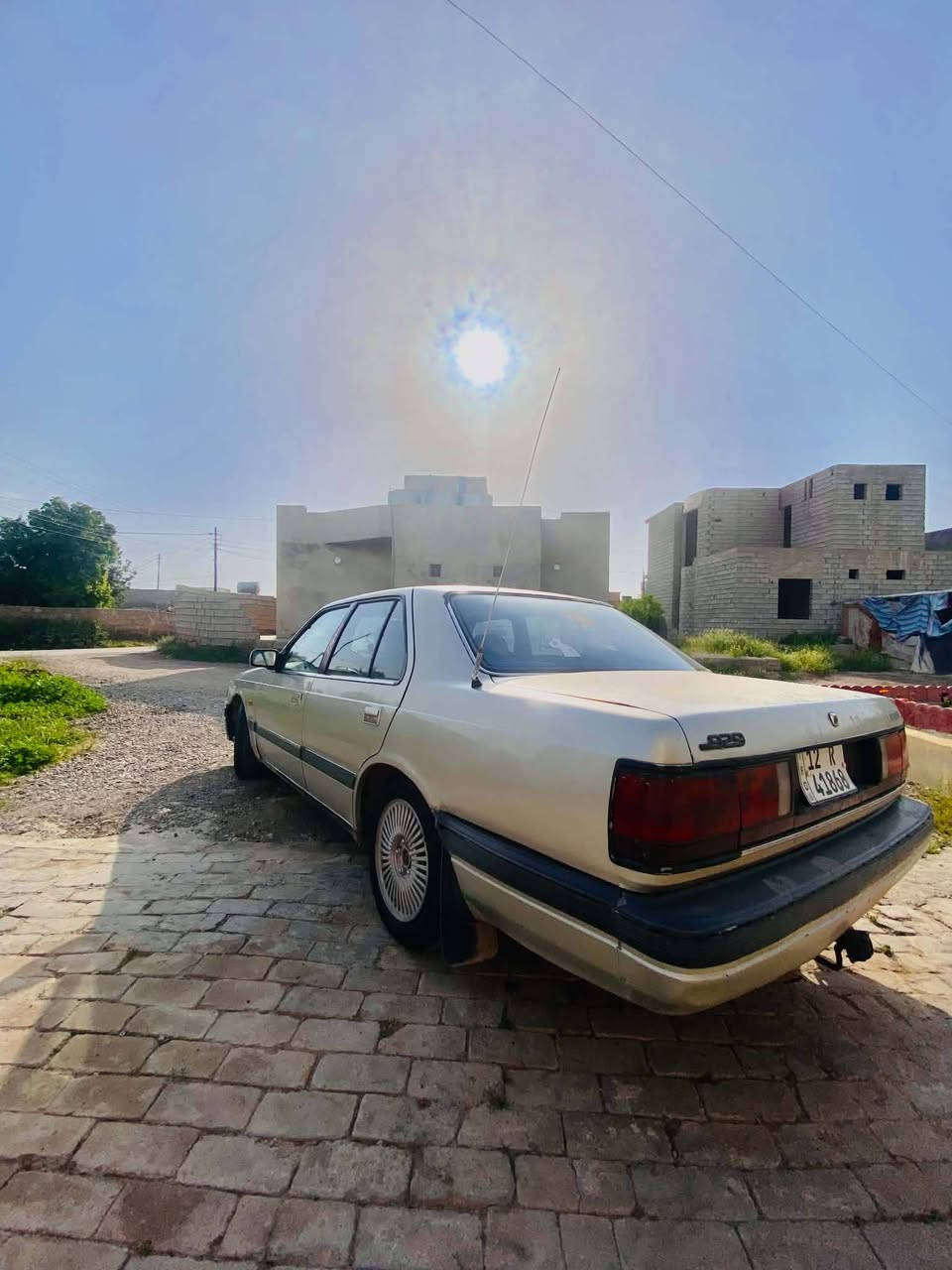 السلام عليكم 
مازدا 
حجم 929
مصبوغا عام جماليه فقط 
محرك كير شرط 
نشاط فول 
تشك الشارع 
محرك V6
كير عادي شرط
لايت زنون 
والعالي بوما اصلي 
تواير 4 جدد بالايلون 
نضيفه حيلل 
ماكو صرف بانزين ماتصرف ابدا
كهربائيات كلها تشتغل 
رونات كيج حماوه بانزين رون كلشي
جوم اربعه كلهن شغالات 
صدرها زين 
فقط الدبل الي كدام السايق طاك 
والسعر بلاش بلاش 
تحويل ثاني يوم 
رقم دولي نينوي 
السعر 29 وبيها مجال قليل بيع مستعجل 
*********** عبدالحي
*********** حسام 
والله محيي الجميع
