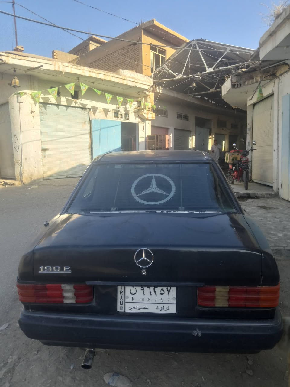 سيارة مرسيدس موديل 88ديالى المقداديةالسعر28 ورقة وبها مجال قليل رقم كركوك رقم ‏‪***********‬‏
